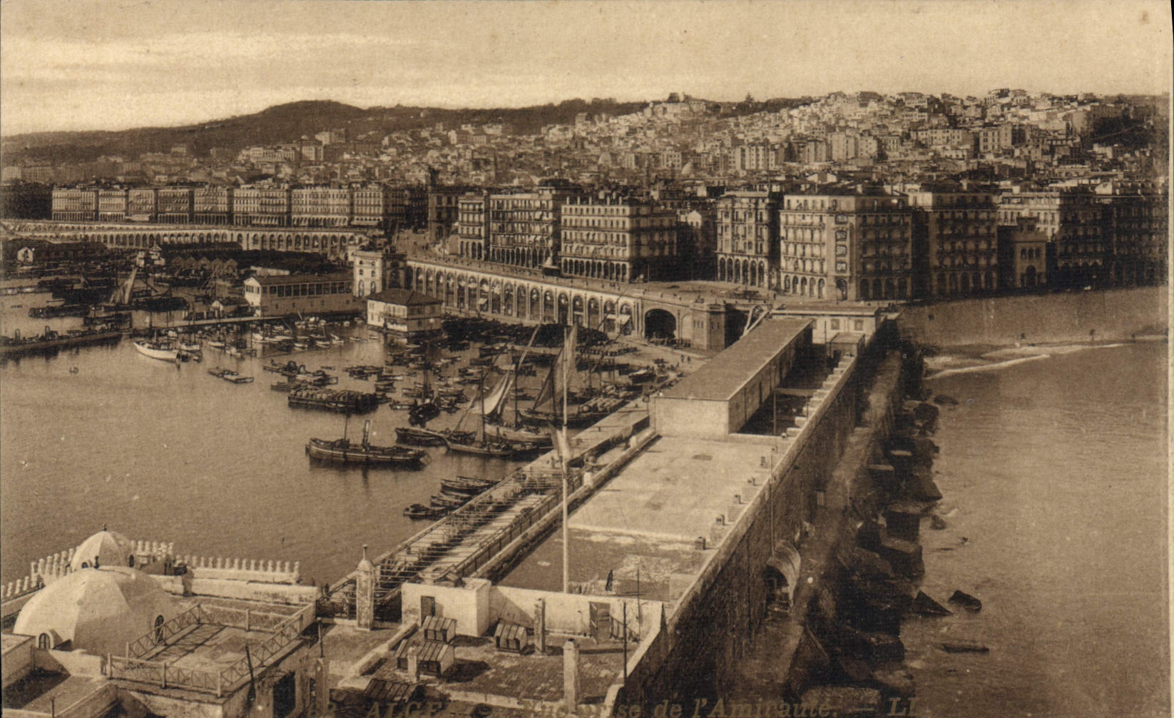 CPA Alger vue prise De I'Amiraute
