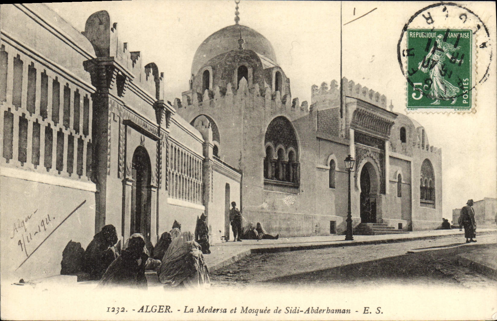 CPA Alger La Medersa Et Mosquee De Sidi Abderbaman