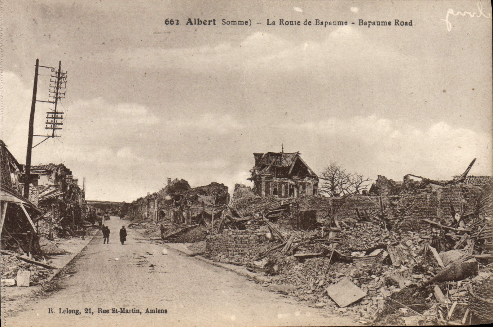 CPA Albert La Route De Bapaume