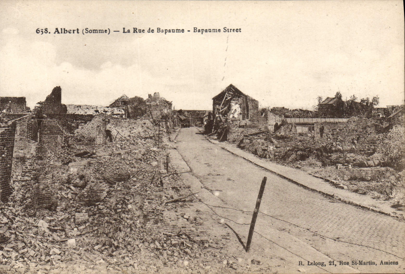 CPA Albert La Rue De Bapaume