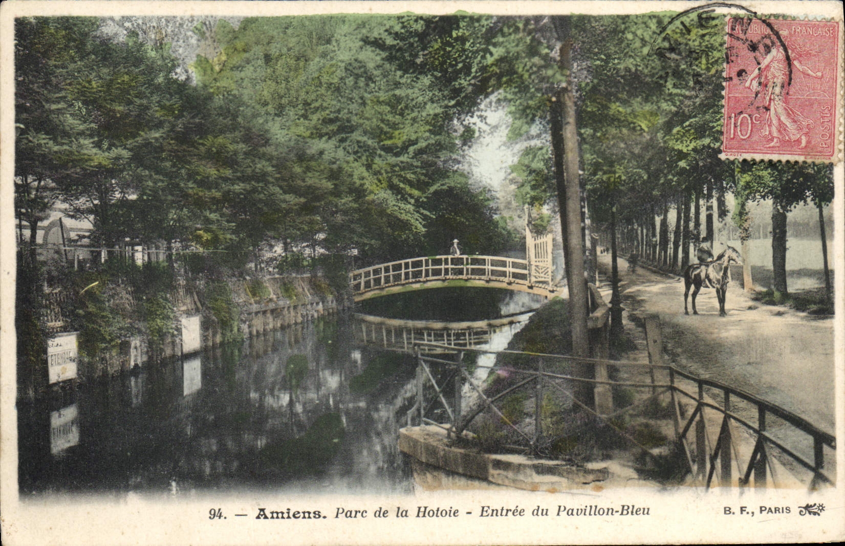 CPA Amiens Parc De La Hotoie Entree Du Pavillon Bleu