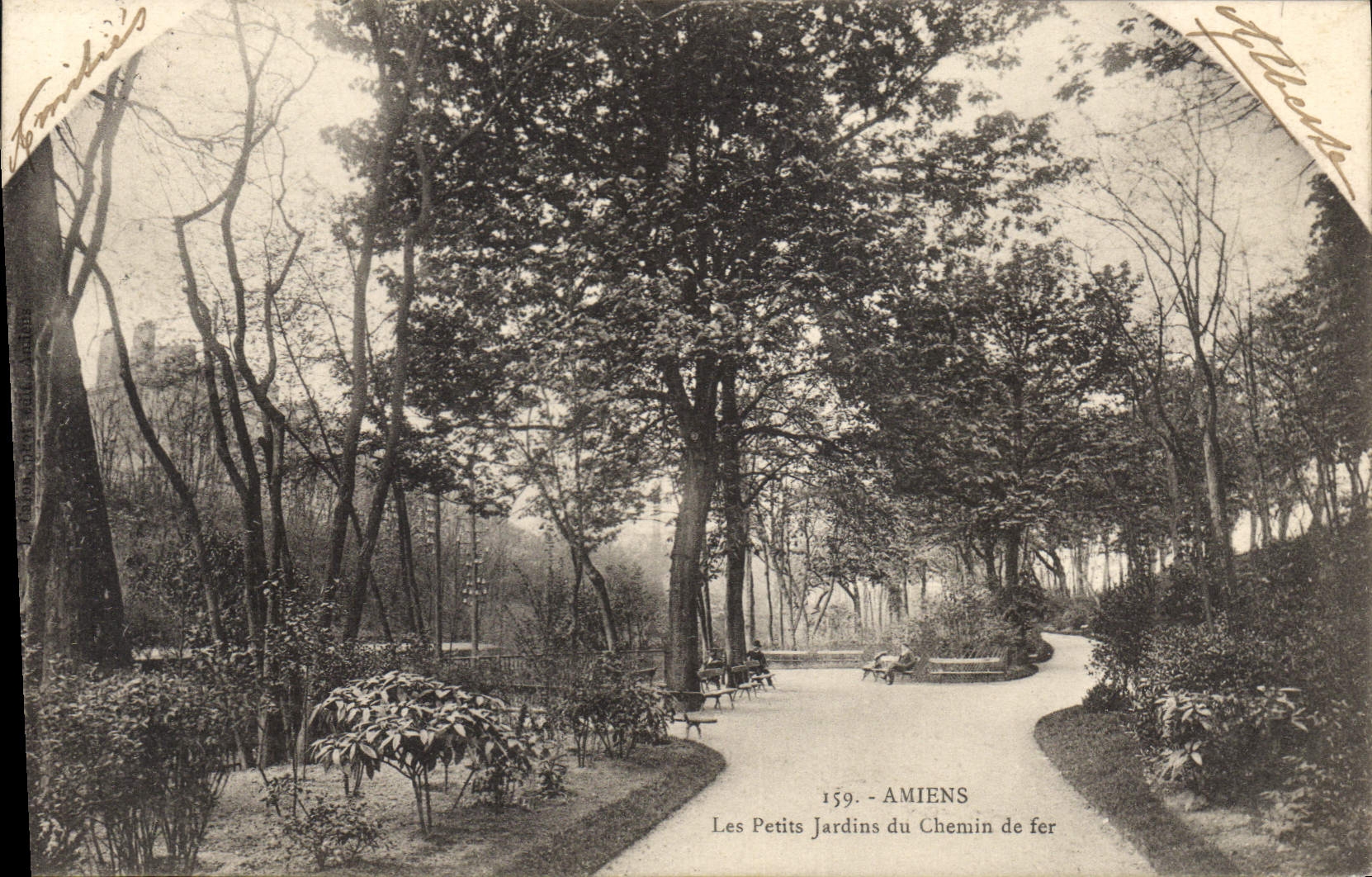 CPA Amiens Les Petits Jardins Du Chemin De Fer