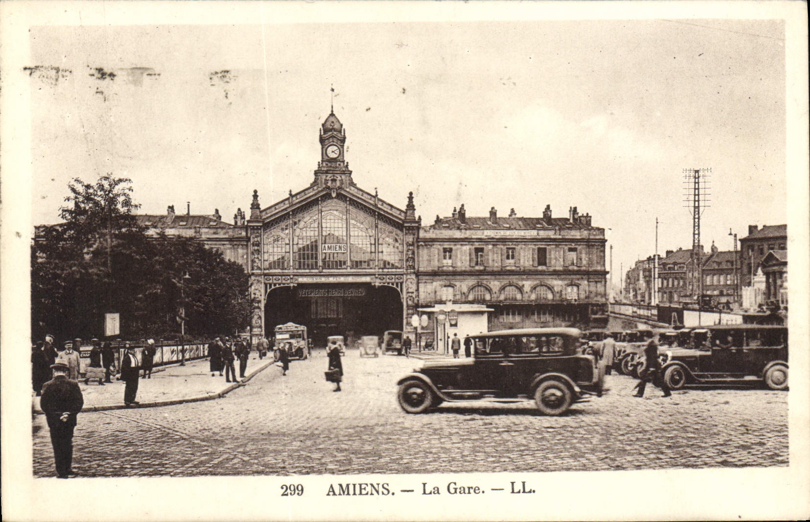 CPA Amiens La Gare
