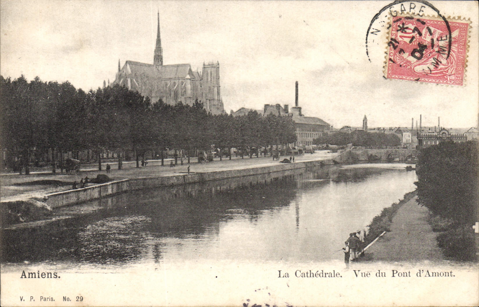 CPA Amiens La Cathedrale Vue Du Pont D'Amont