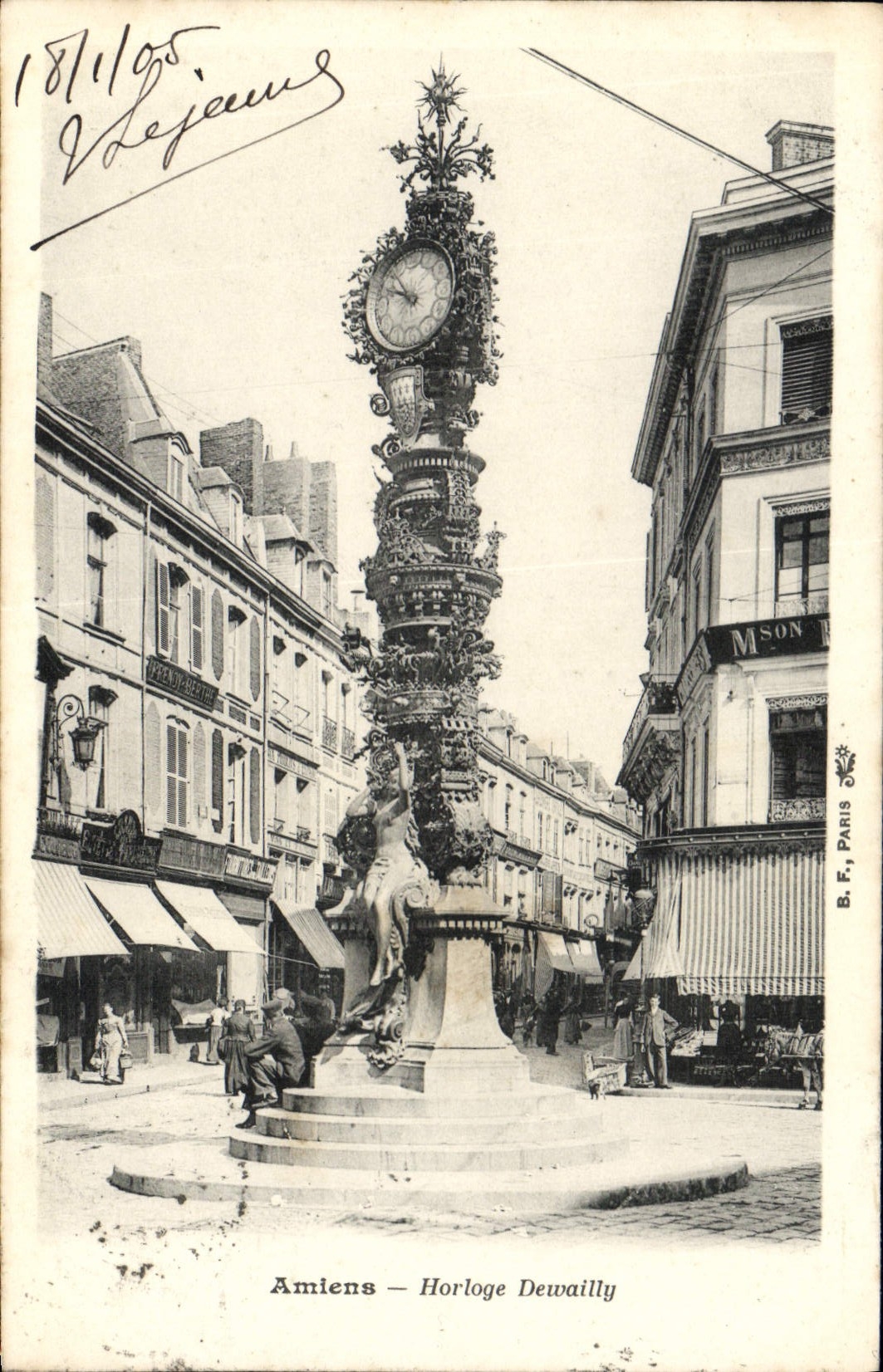 CPA Amiens Horloge Dewailly