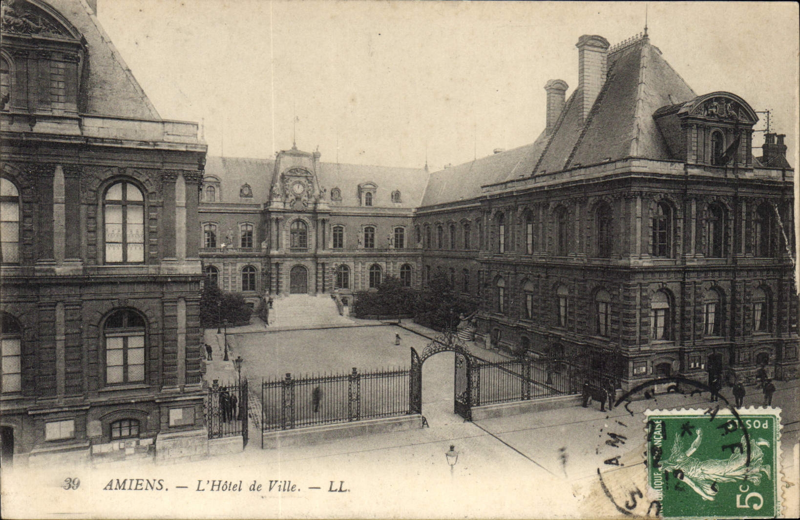 CPA Amiens L'Hotel De Ville