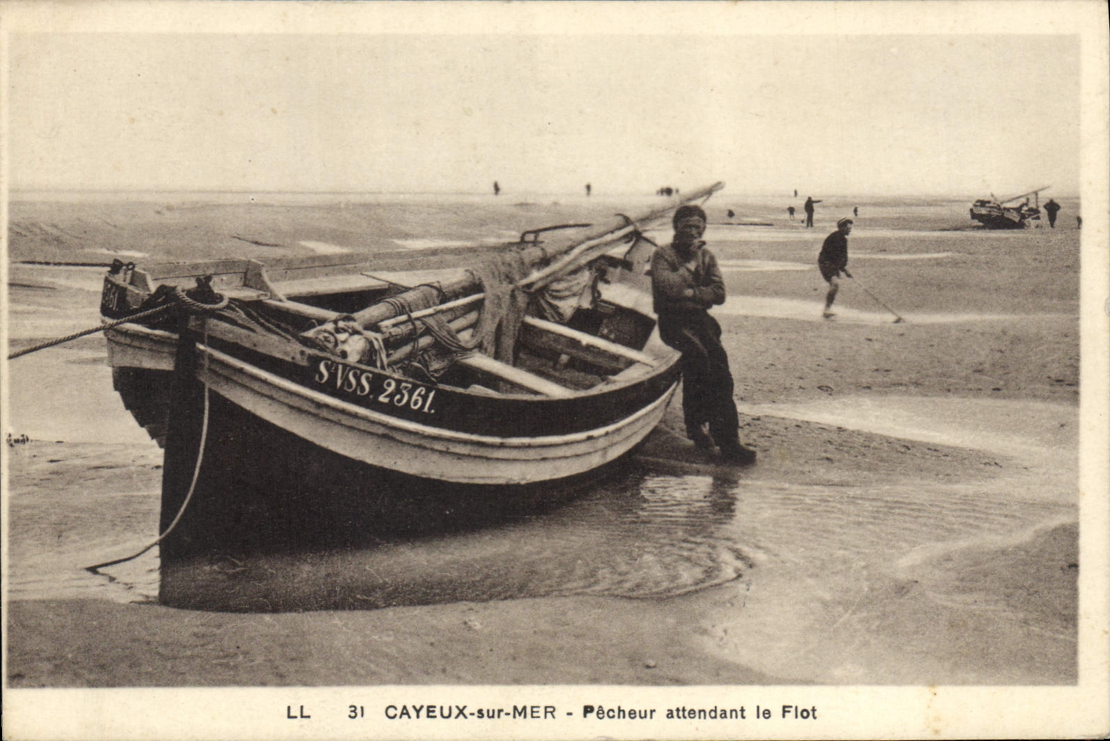 CPA Cayeux Sur Mer Pecheur Attendant Le Flot