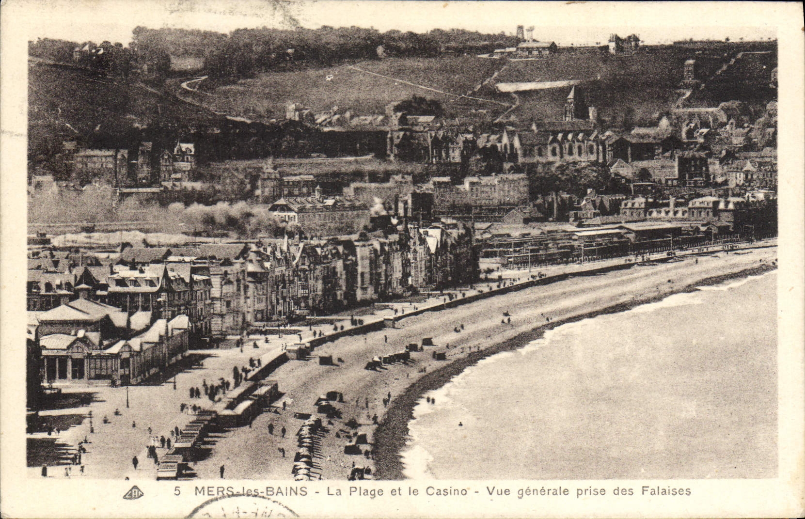 CPA Mers Les Bains La Plage Et Le Casino Vue Generale Prise Des Falaises