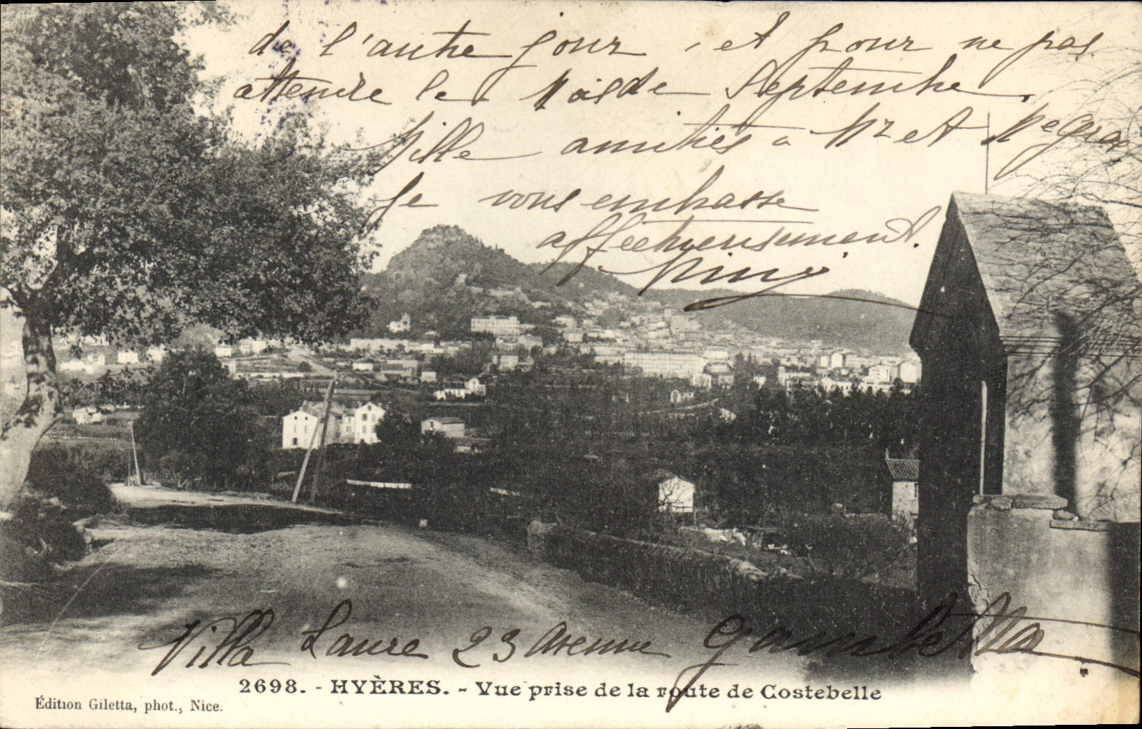 CPA Hyeres Vue Prise De la Route De Costebelle