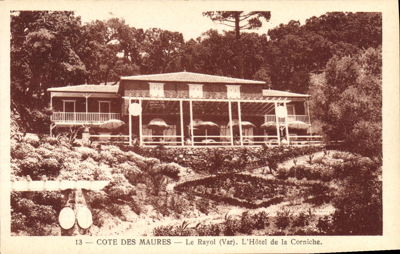 CPA Le Rayol L'Hotel De La Corniche