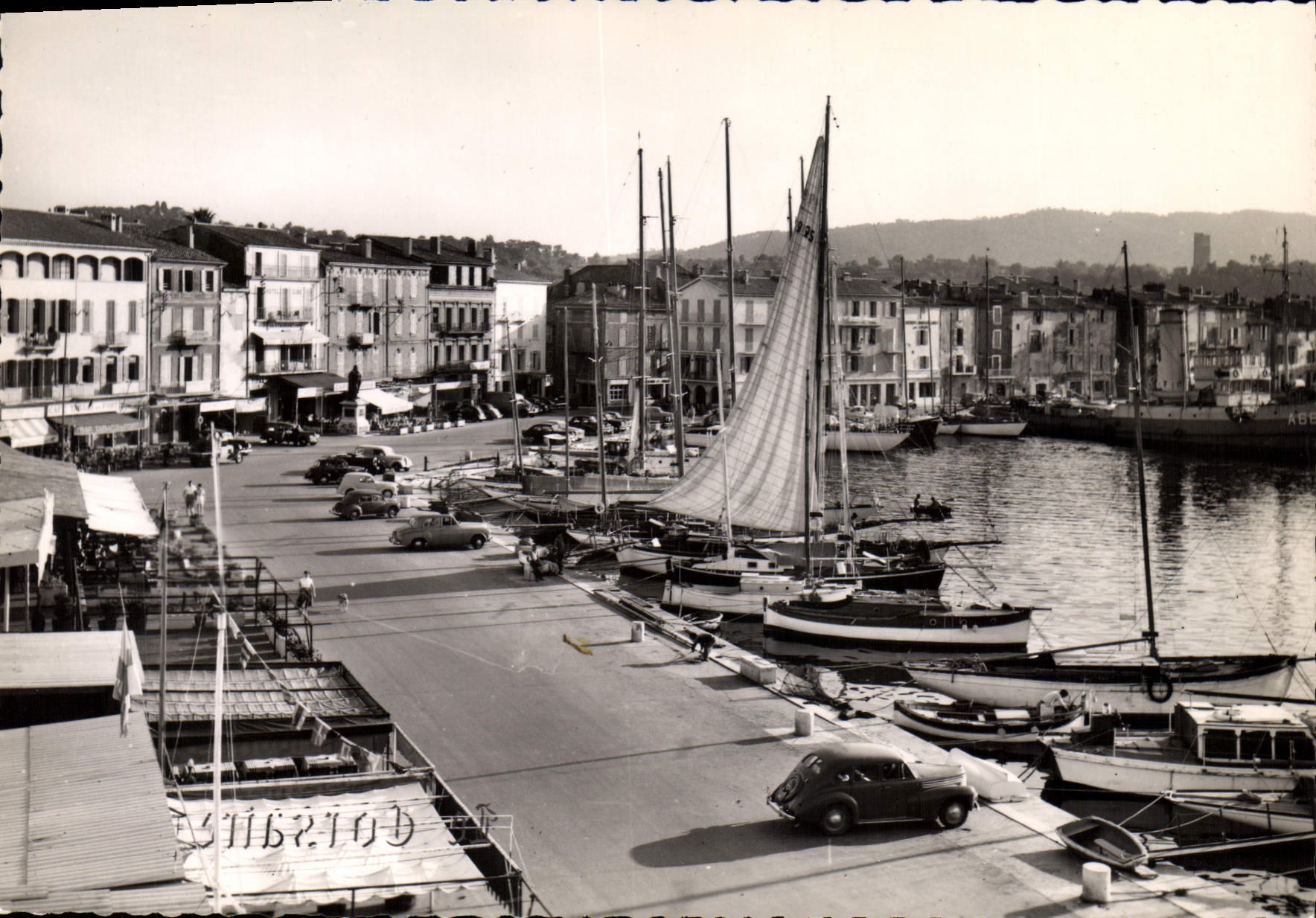 CPSM St Raphael Vue D'Ensemble Sur Le Port