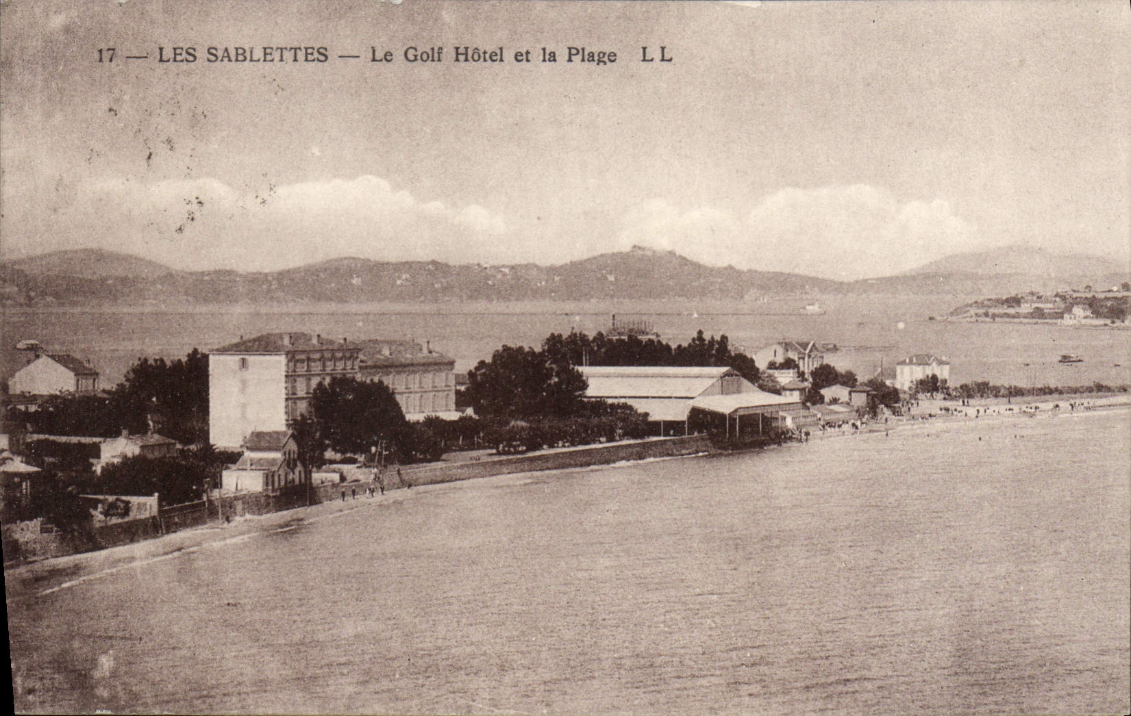 CPA Les Sablettes Le Golf Hotel Et La Plage