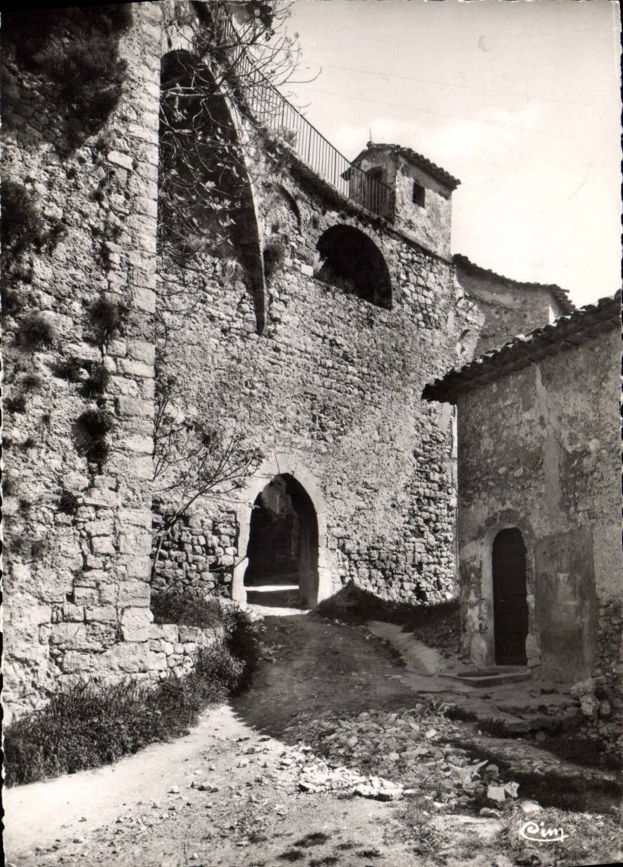 CPSM Bargemon Remparts Du Chateau Seigneurial