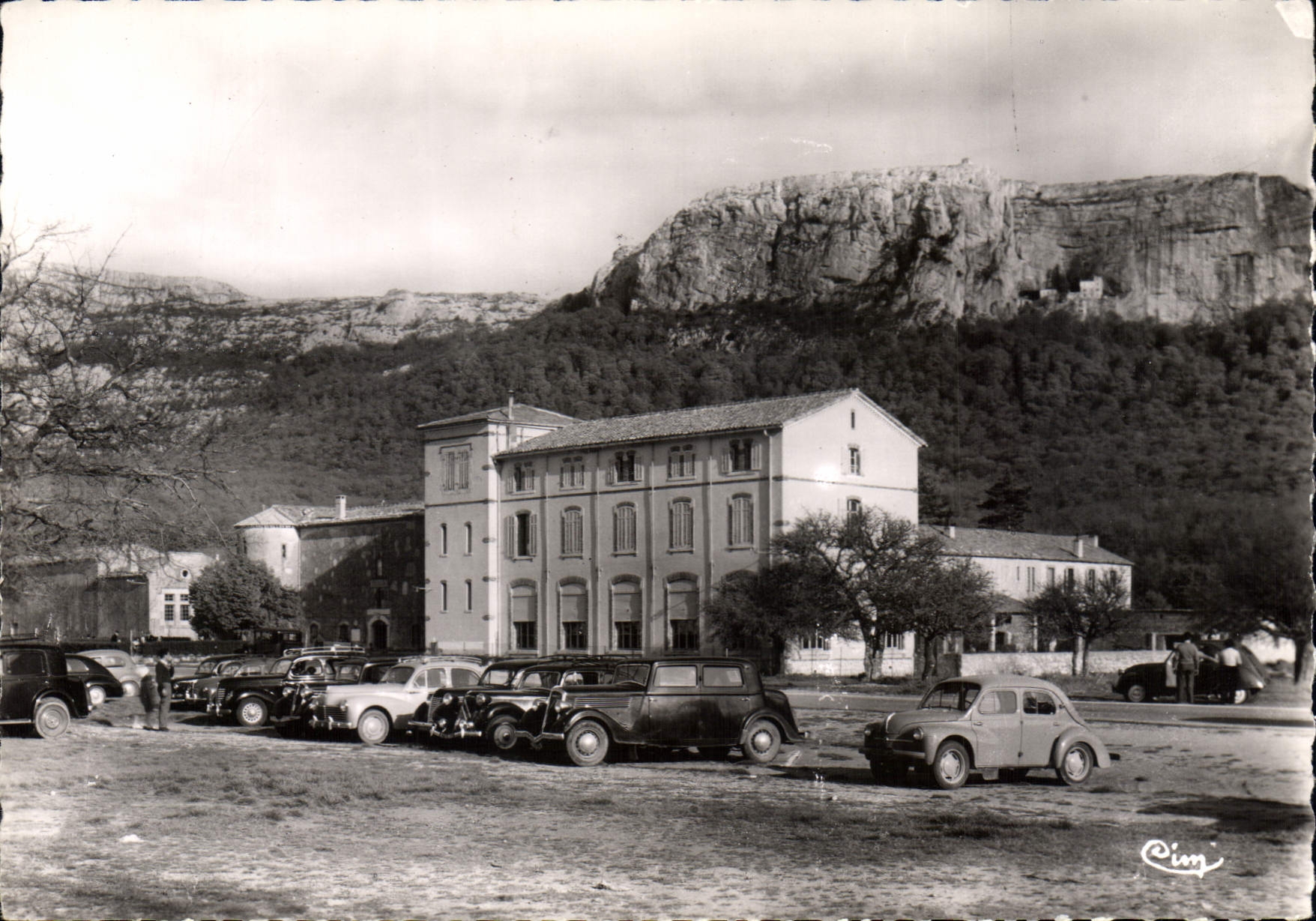 CPSM La Ste Baume L'Hotellerie Le St Plion Et La Grotte