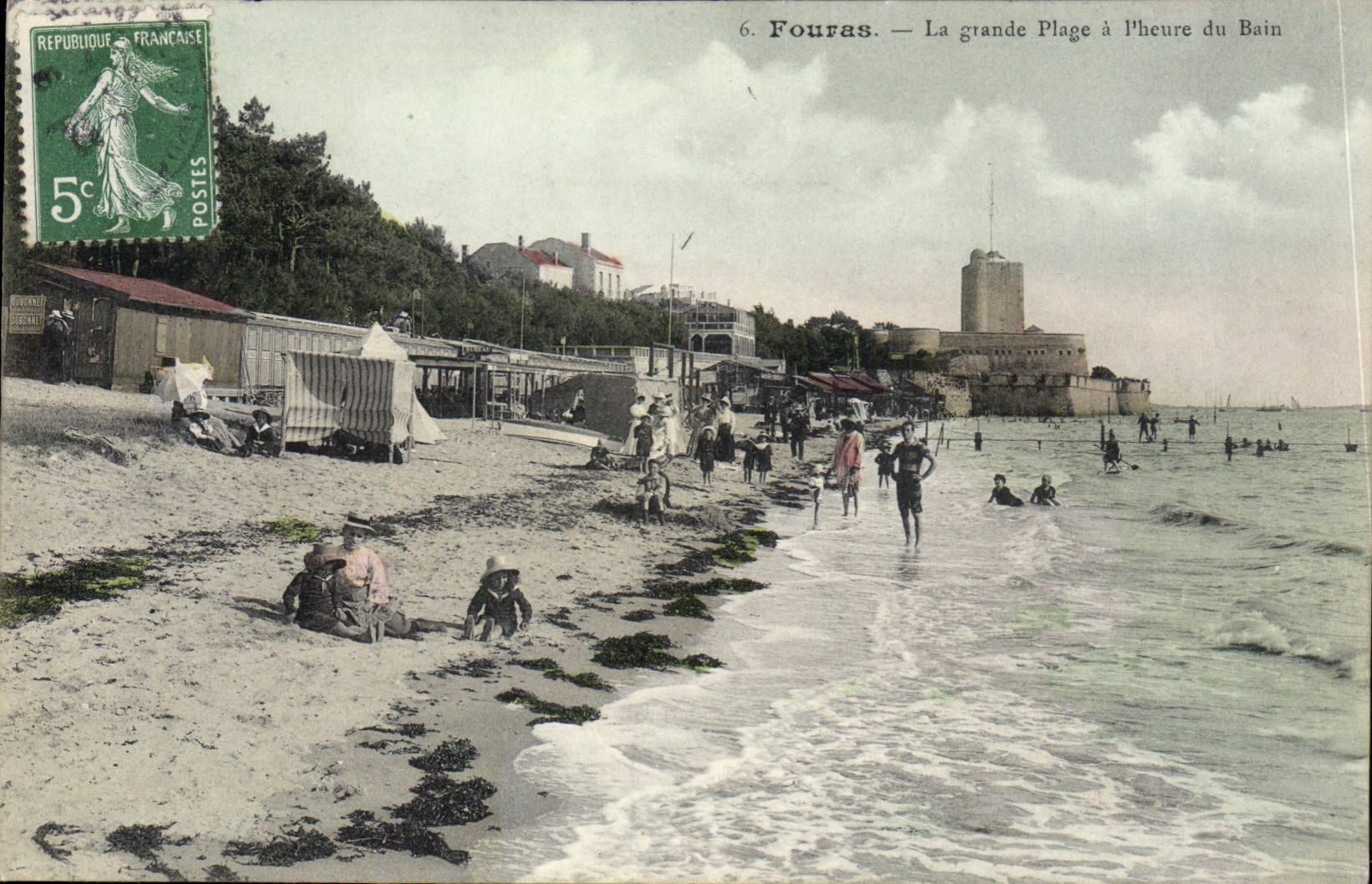 CPA Fouras La Grande Plage A I'Heure Du Bain