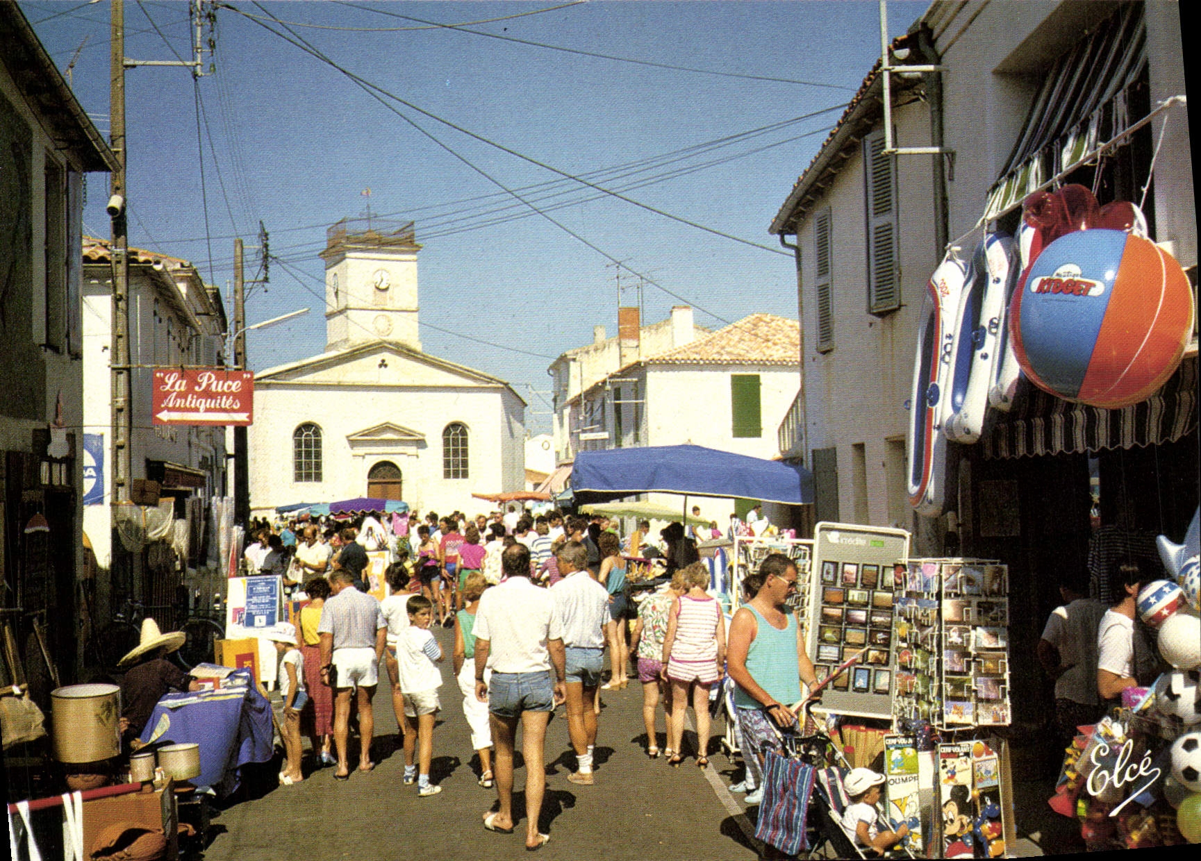 CPSM Ile De Re La Blanche Le Bois Plage rue principale et église