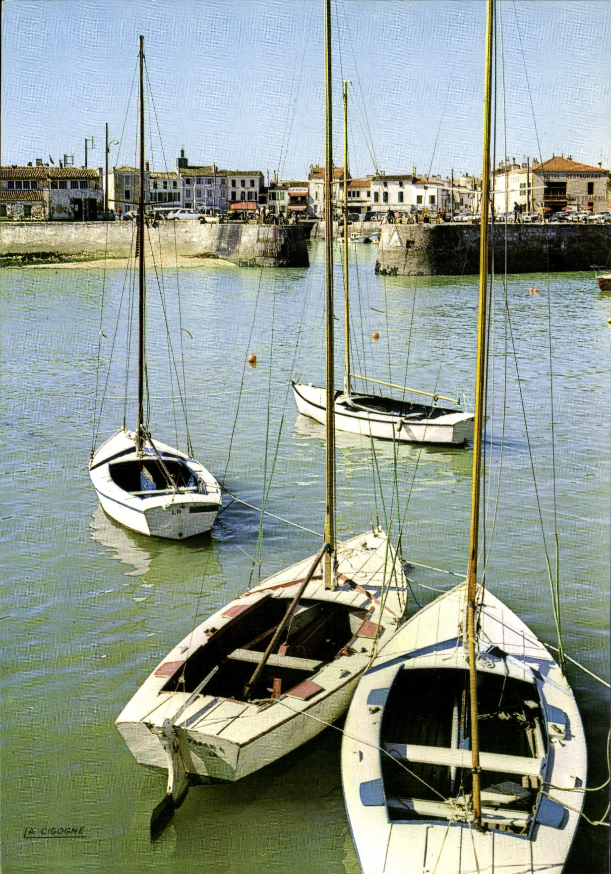 CPSM Ile De Re Le Port Et La Ville De La Flotte En Re