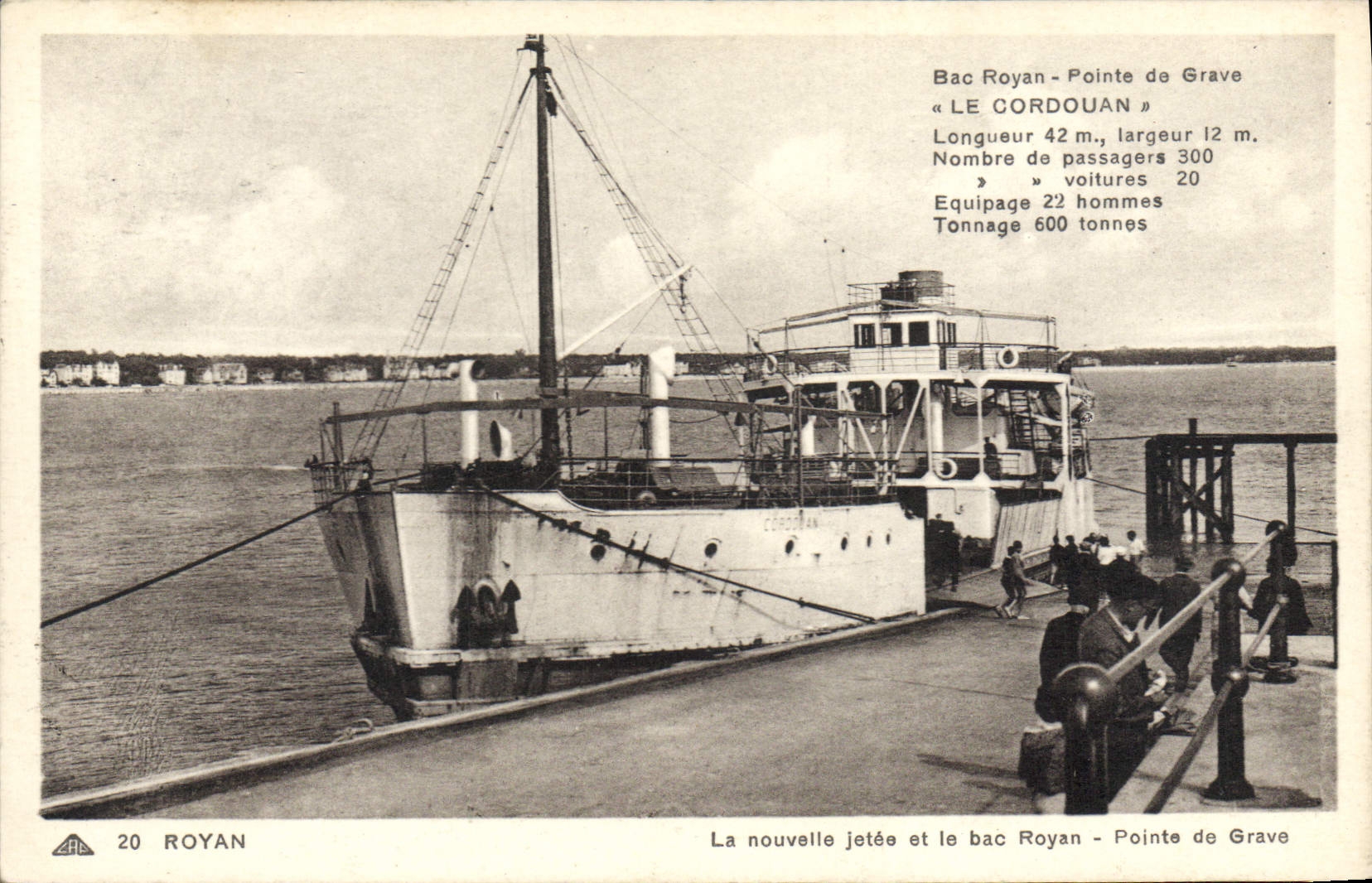 CPA Royan La Nouvelle Jetee Et Le Bac Pointe De Grave Le Cordouan