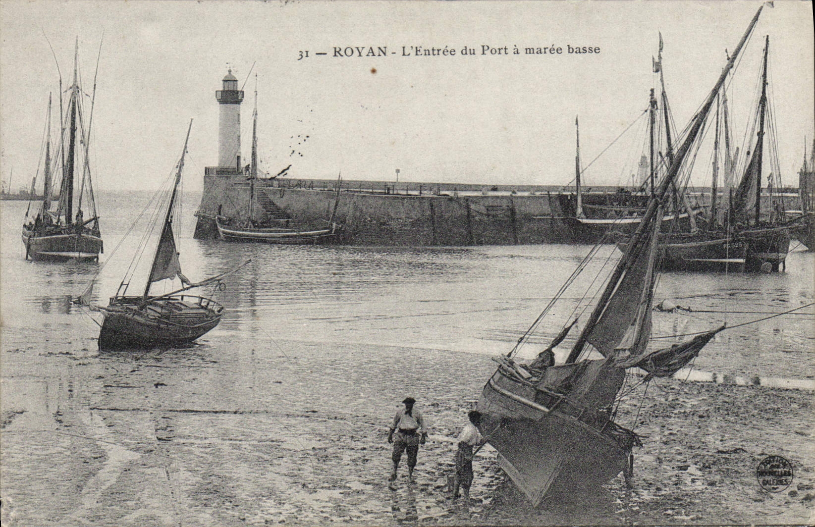 CPA Royan L'Entree Du Port A Maree Basse
