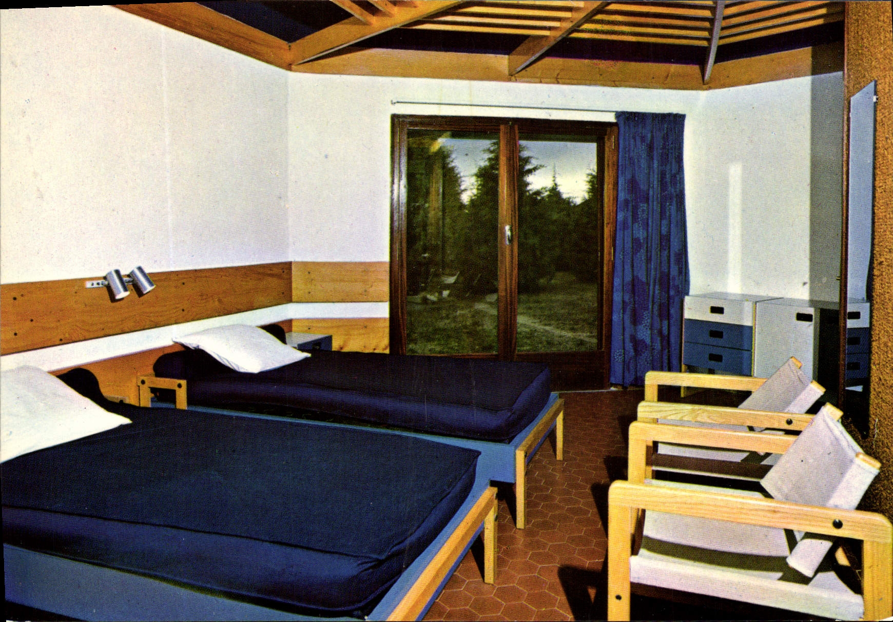 CPSM Taglio Isolaccio Centre De Vacances De Loisirs Et De Repos Interieur Du Bungalow