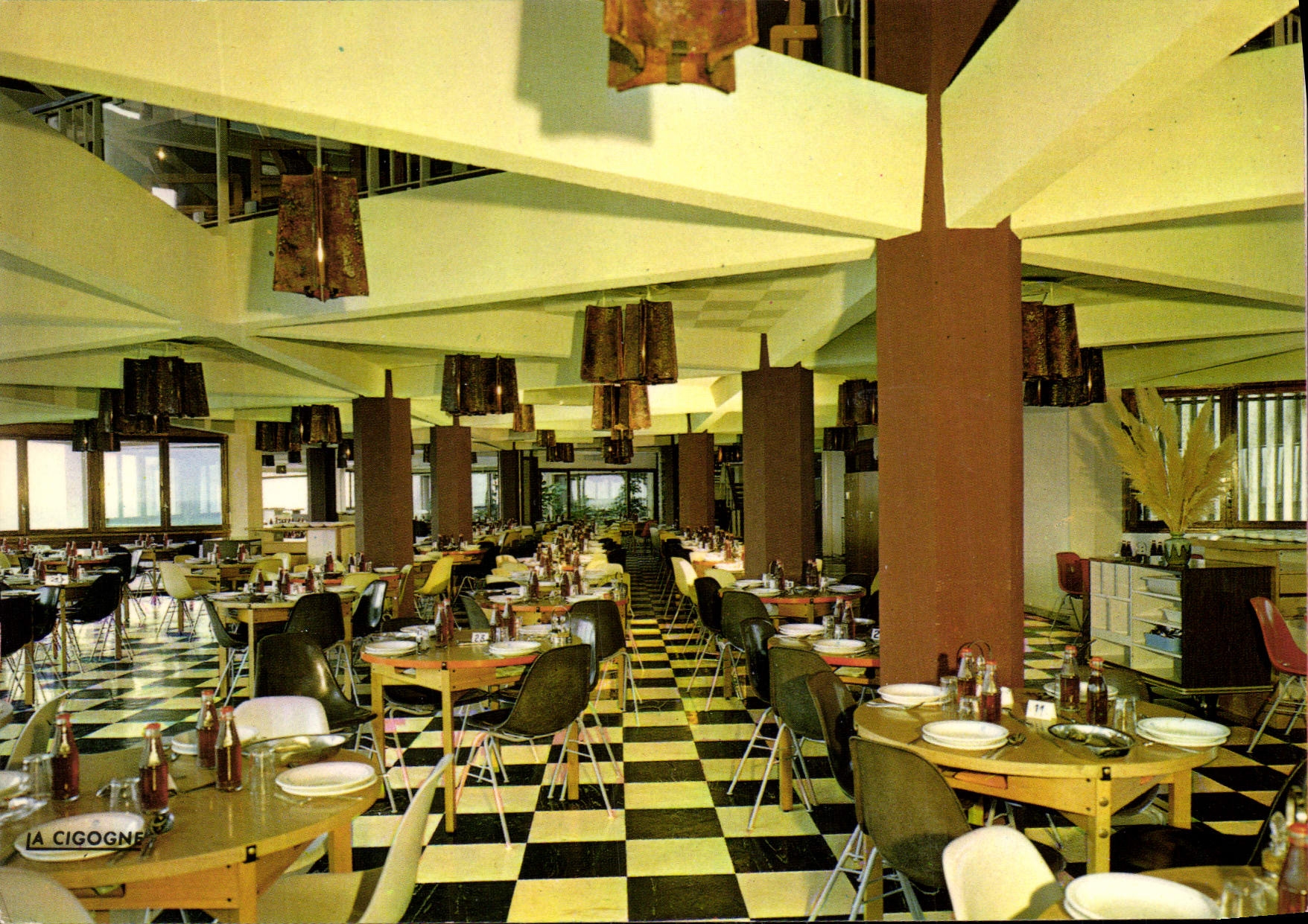 CPSM Taglio Isolaccio Centre De Vacances De Loisirs Et De Repos La Salle A Manger