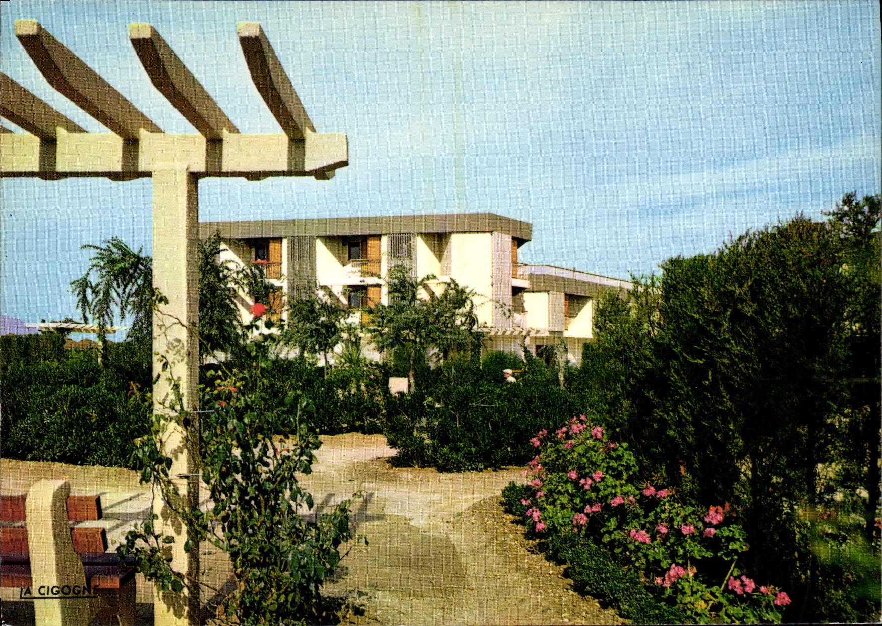 CPSM Taglio Isolaccio Centre De Vacances De Loisirs Et De Repos Le Jardin Des Pergolas