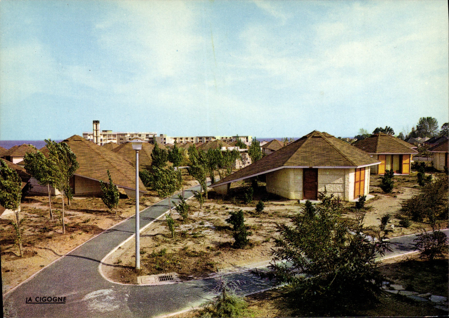 CPA Taglio Isolaccio Centre De Vacances De Loisirs Et De Repos à travers les bungalows