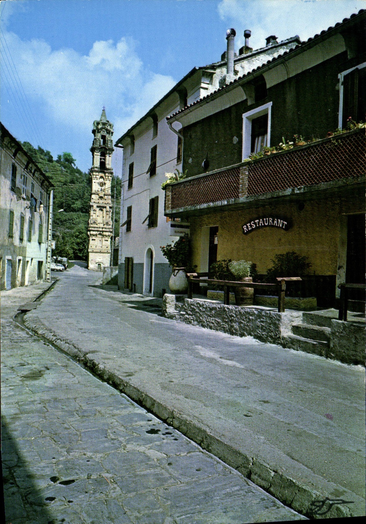 CPSM Charmes Et Couleurs De La Corse La Porta Le Cours Et Le Clocher Samartini