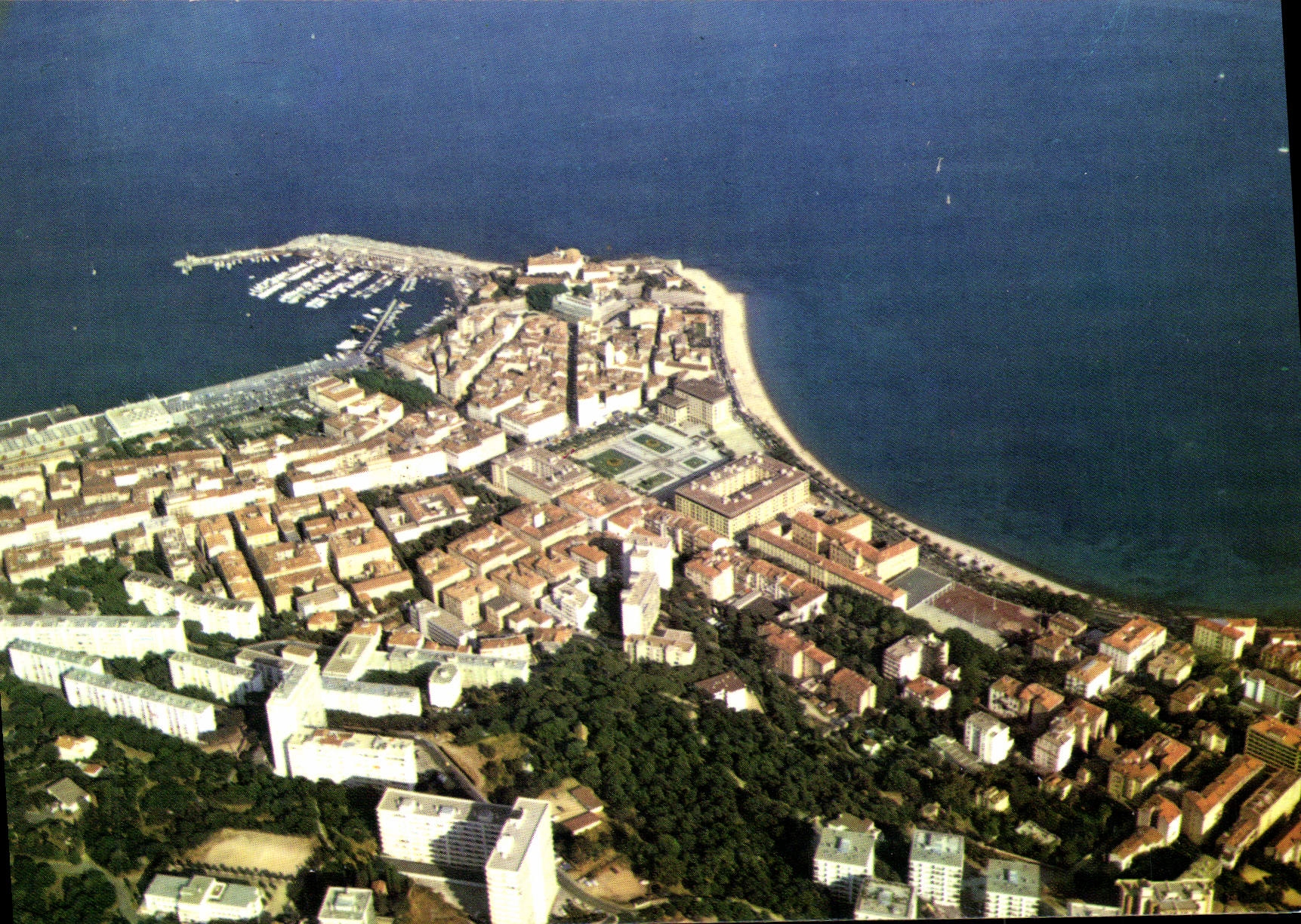 CPSM Charmes Et Coulers De La Corse Ajaccio Vue Generale