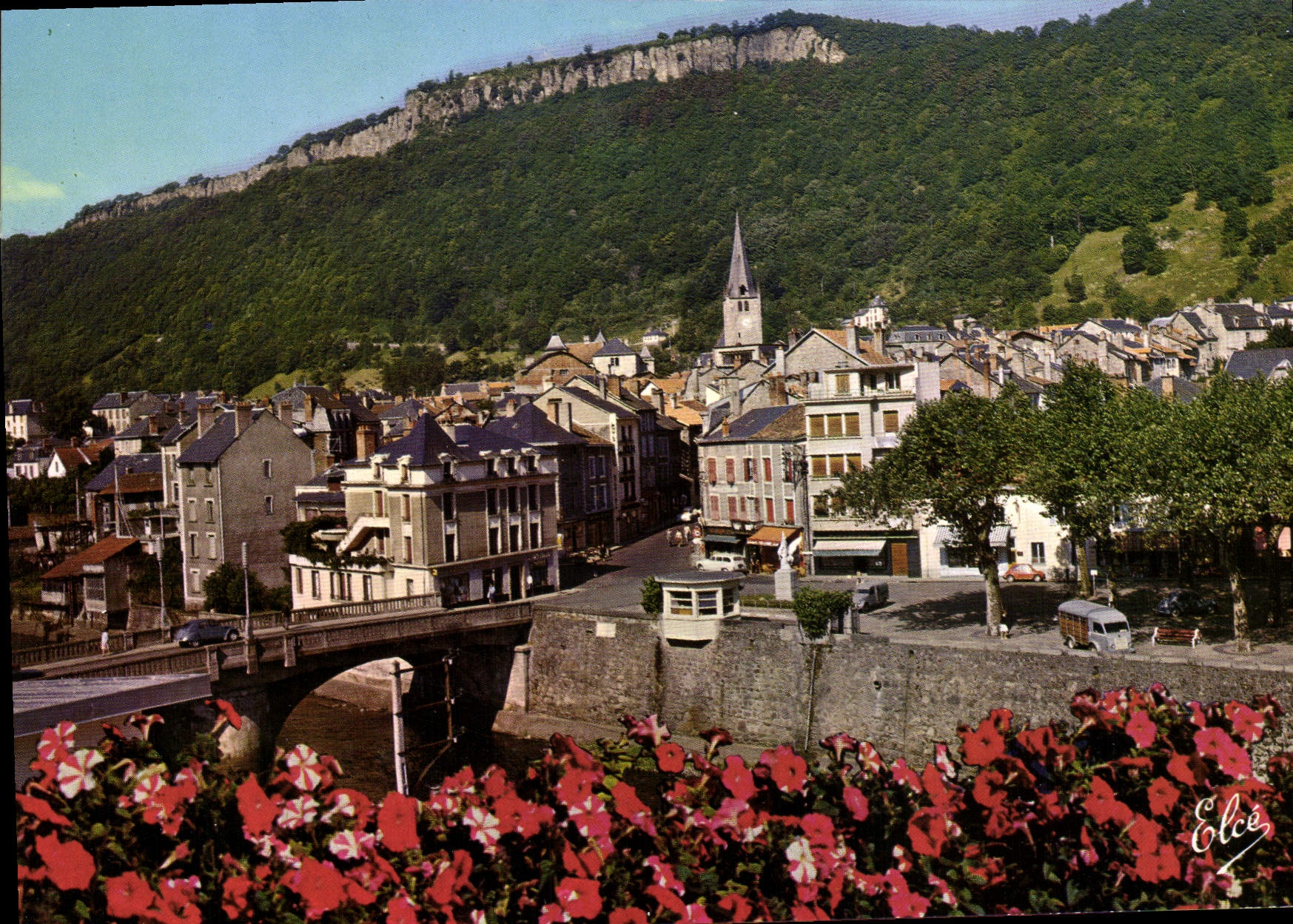 CPSM Bort Les Orgues La Ville Et Les Orgues