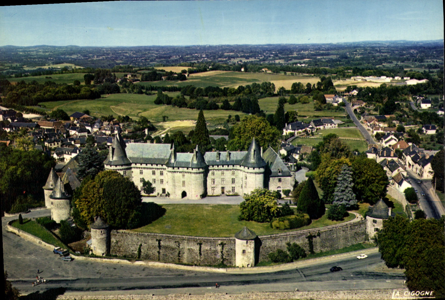 CPSM Pompadour Vue Aerienne Du Chateau