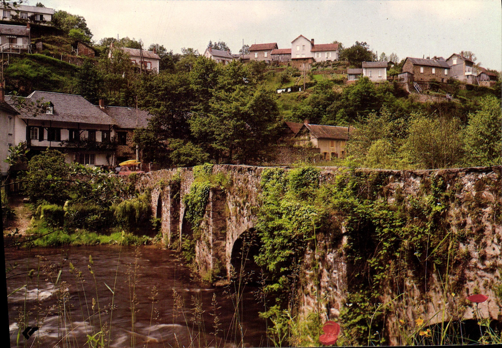 CPSM Vigeois Vieux Pont Sur La Vezere