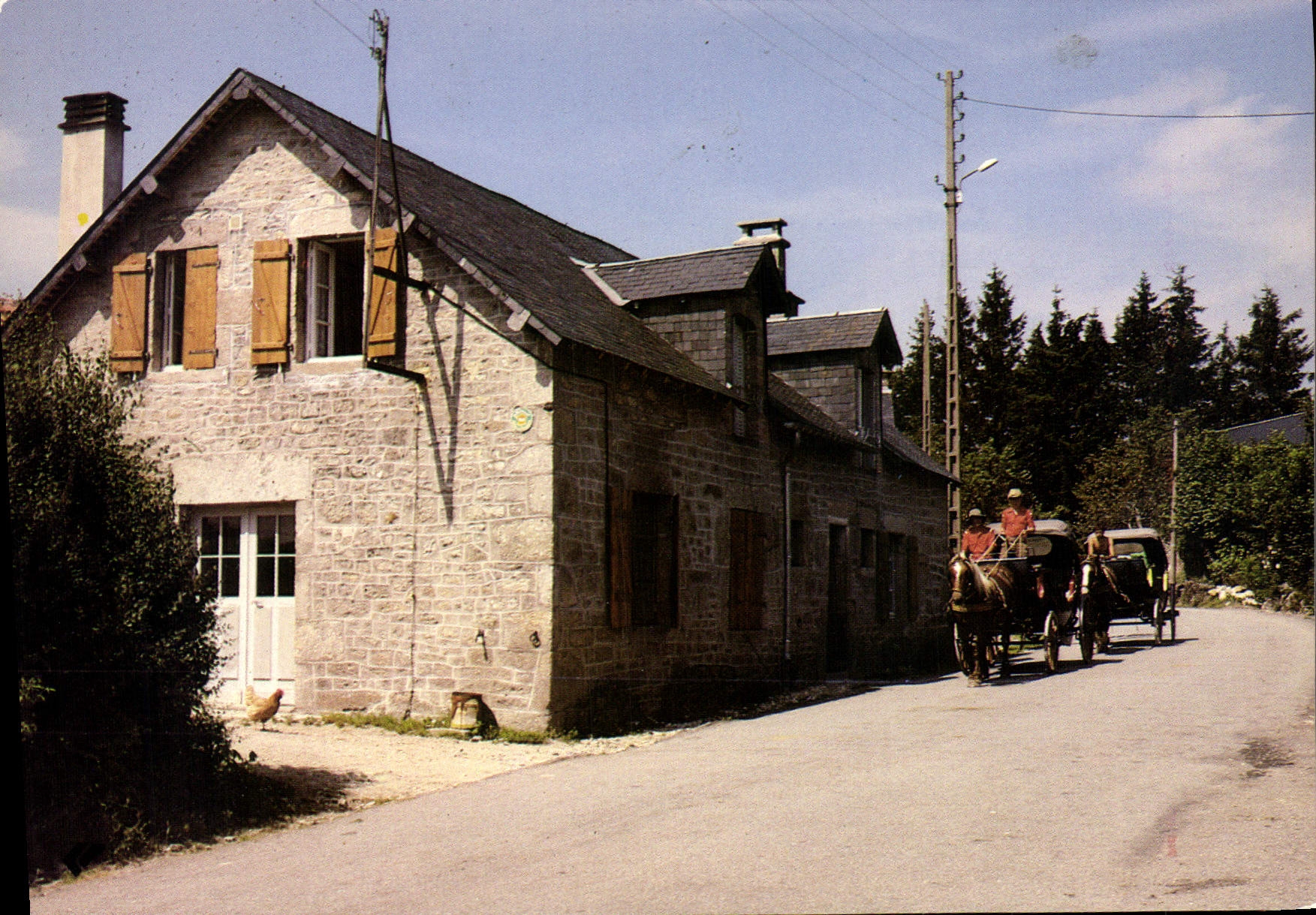 CPSM Bonnefond Le Gite Et Les Caleches