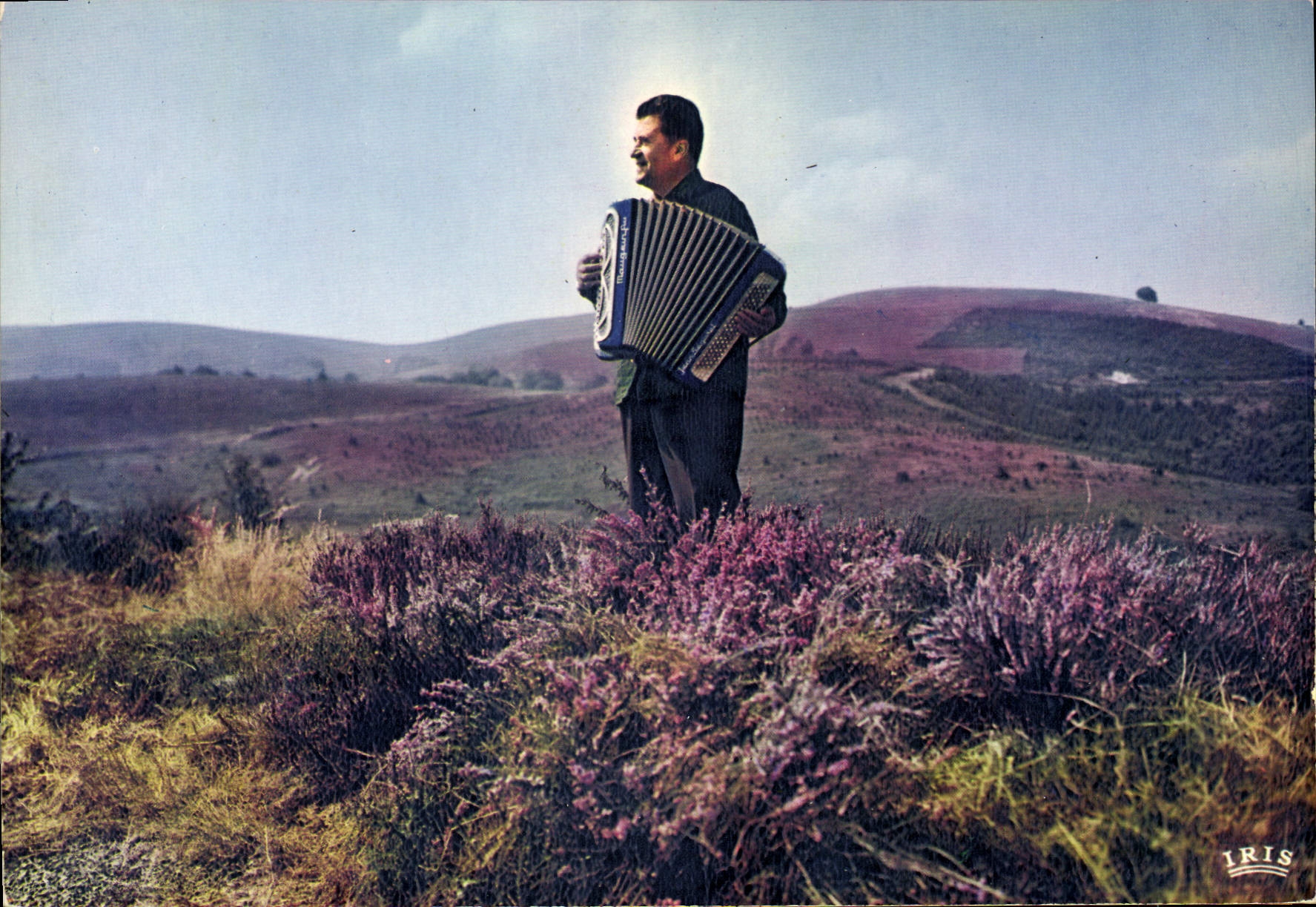 CPSM Jean Segurel Au Milieu Des Bruyeres Correziennes