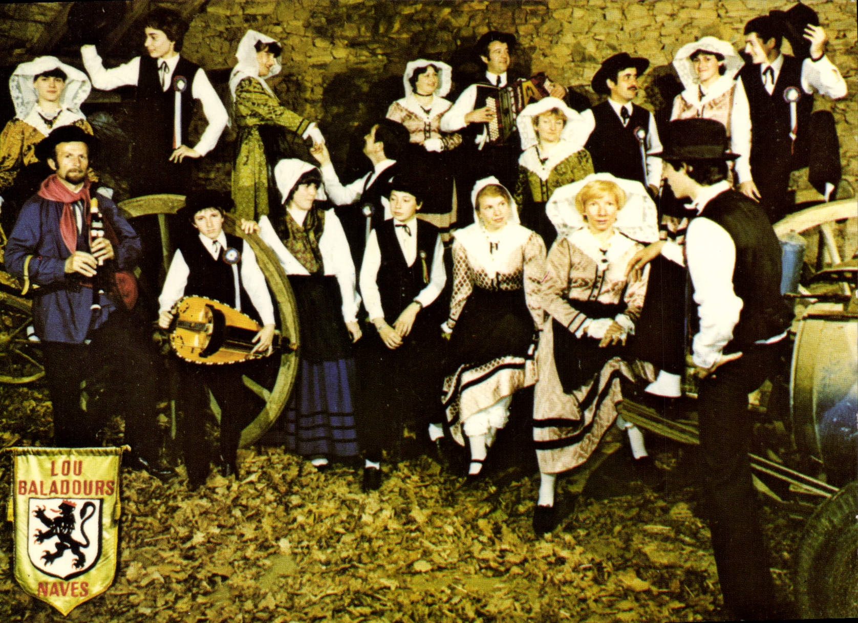 CPSM Groupe Folklorique Lou Baladours De Naves