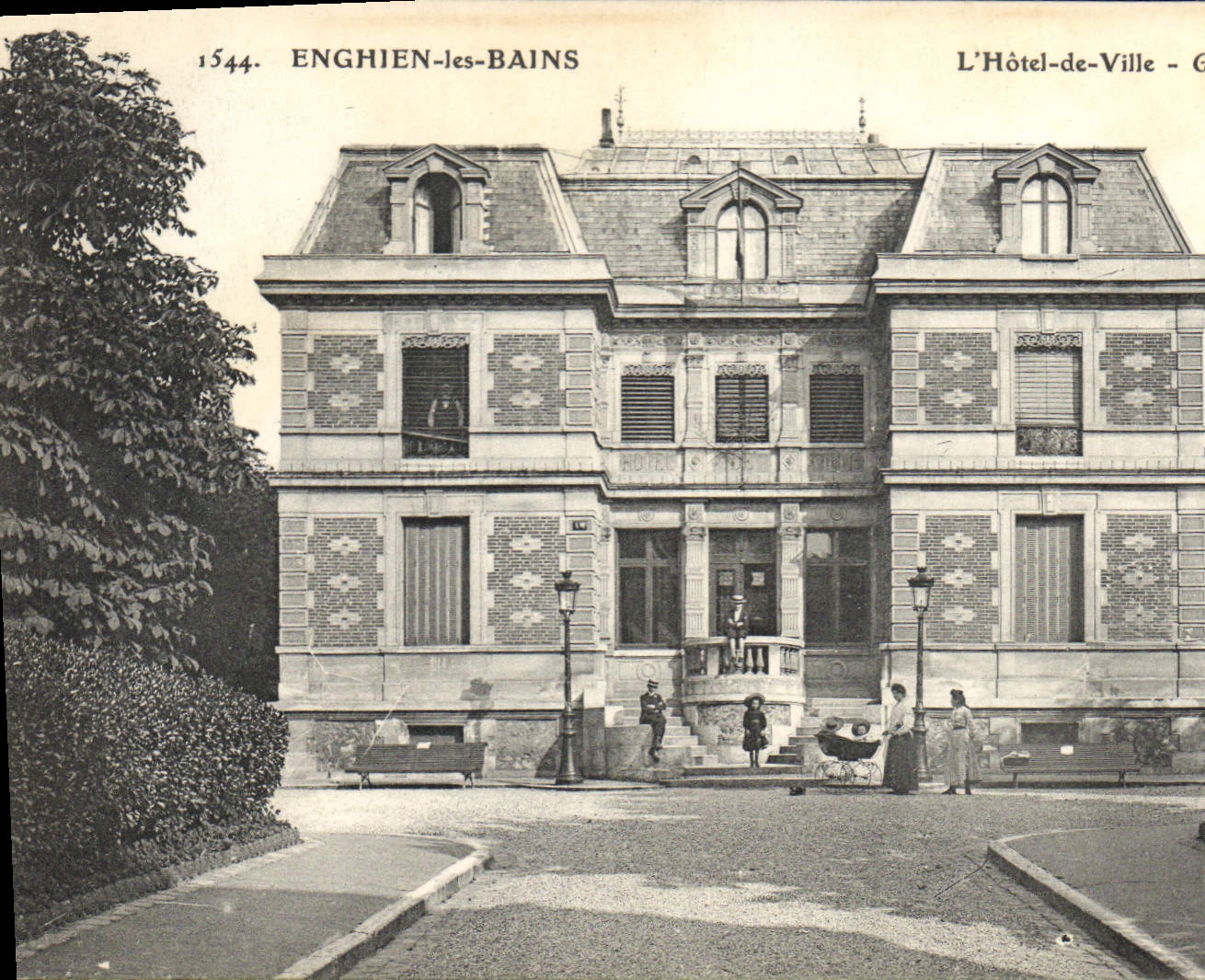 CPA Enghien Les Bains L'Hotel De Ville