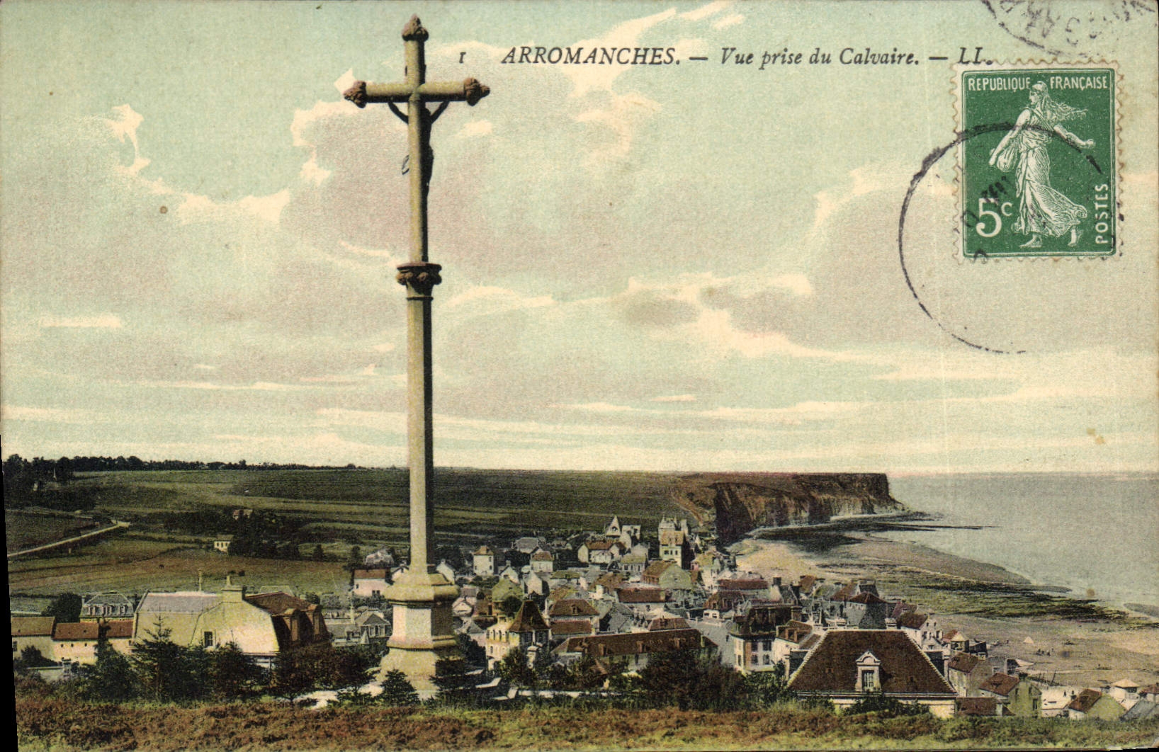 CPA Arromanches Vue Prise Du Calvaire
