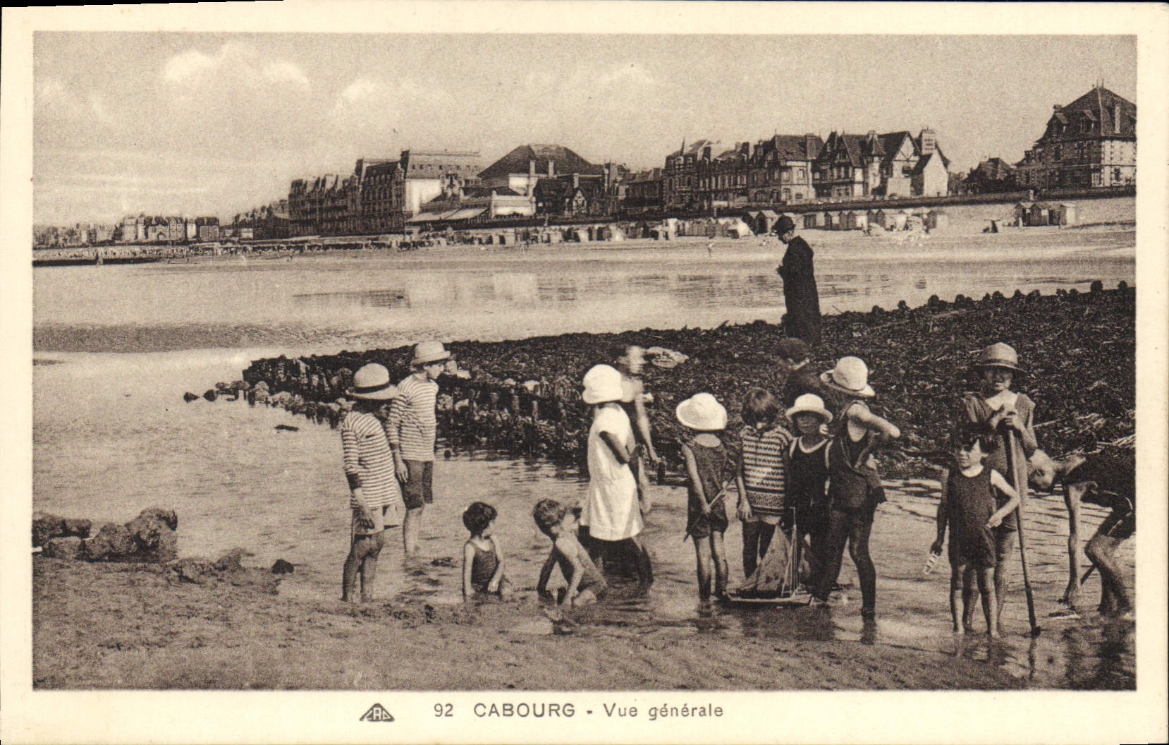 CPA Cabourg Vue Generale