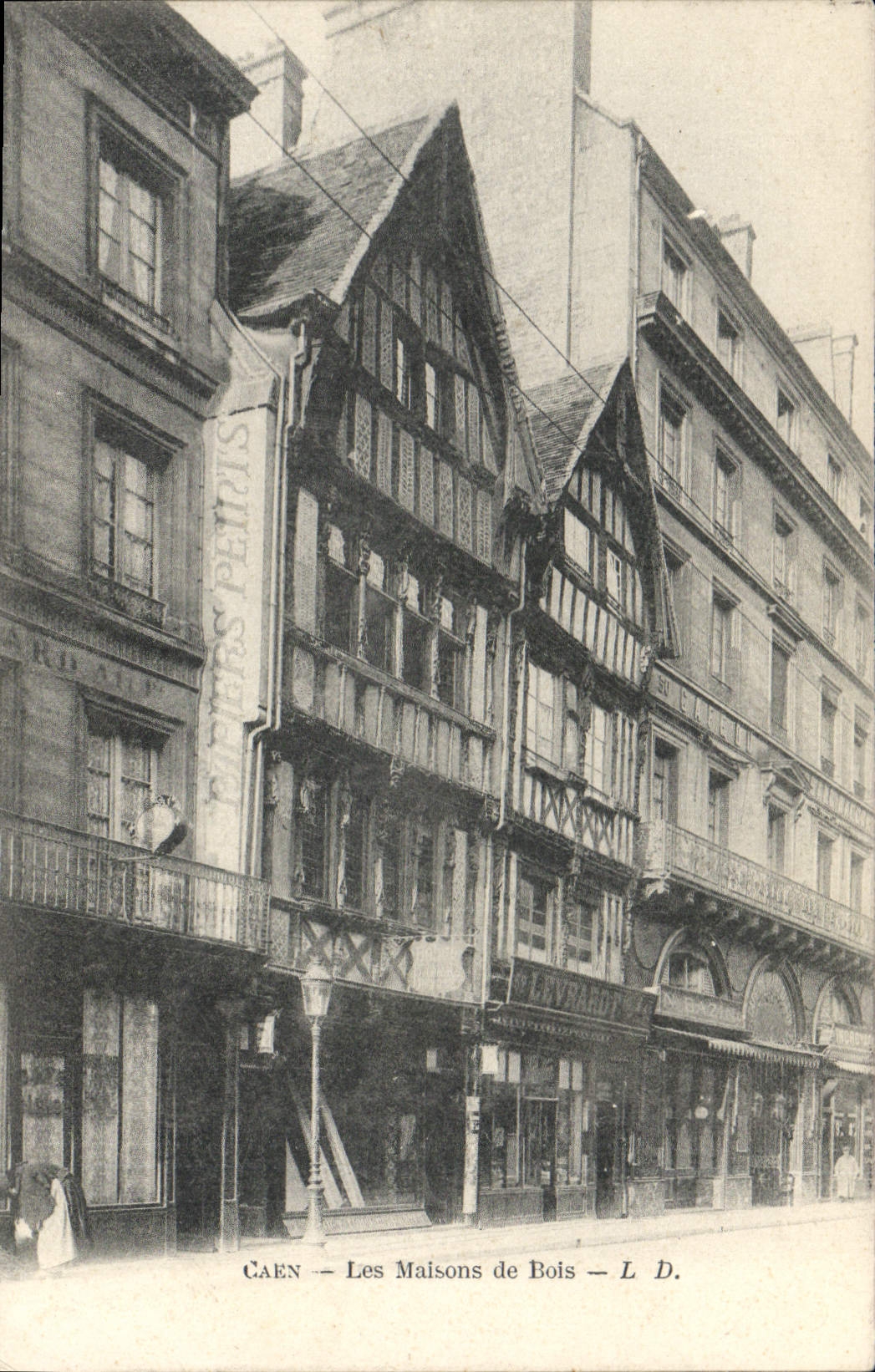 CPA Caen Les Maisons De Bois
