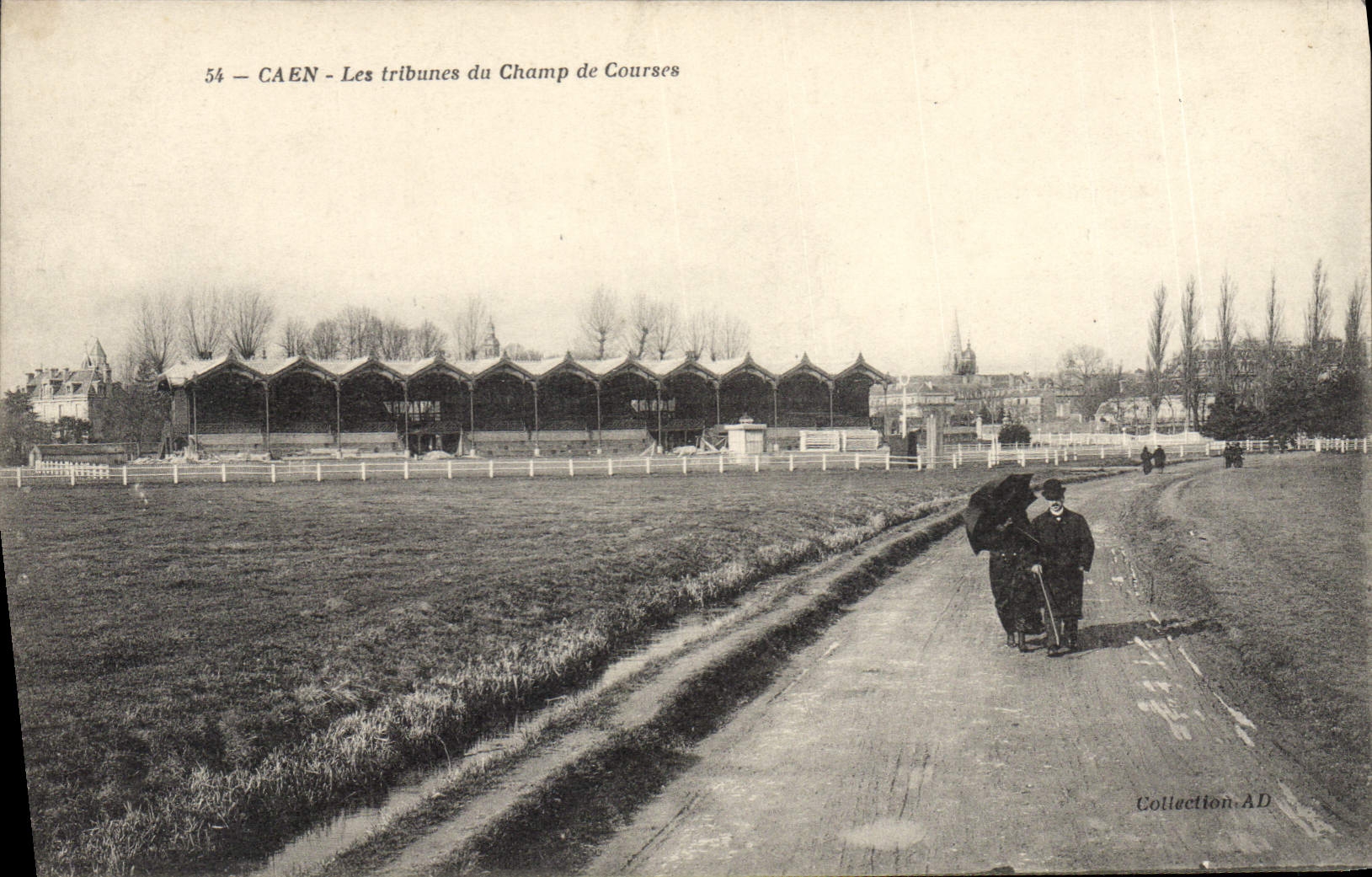 CPA Caen Les Tribunes Du Champ De Courses