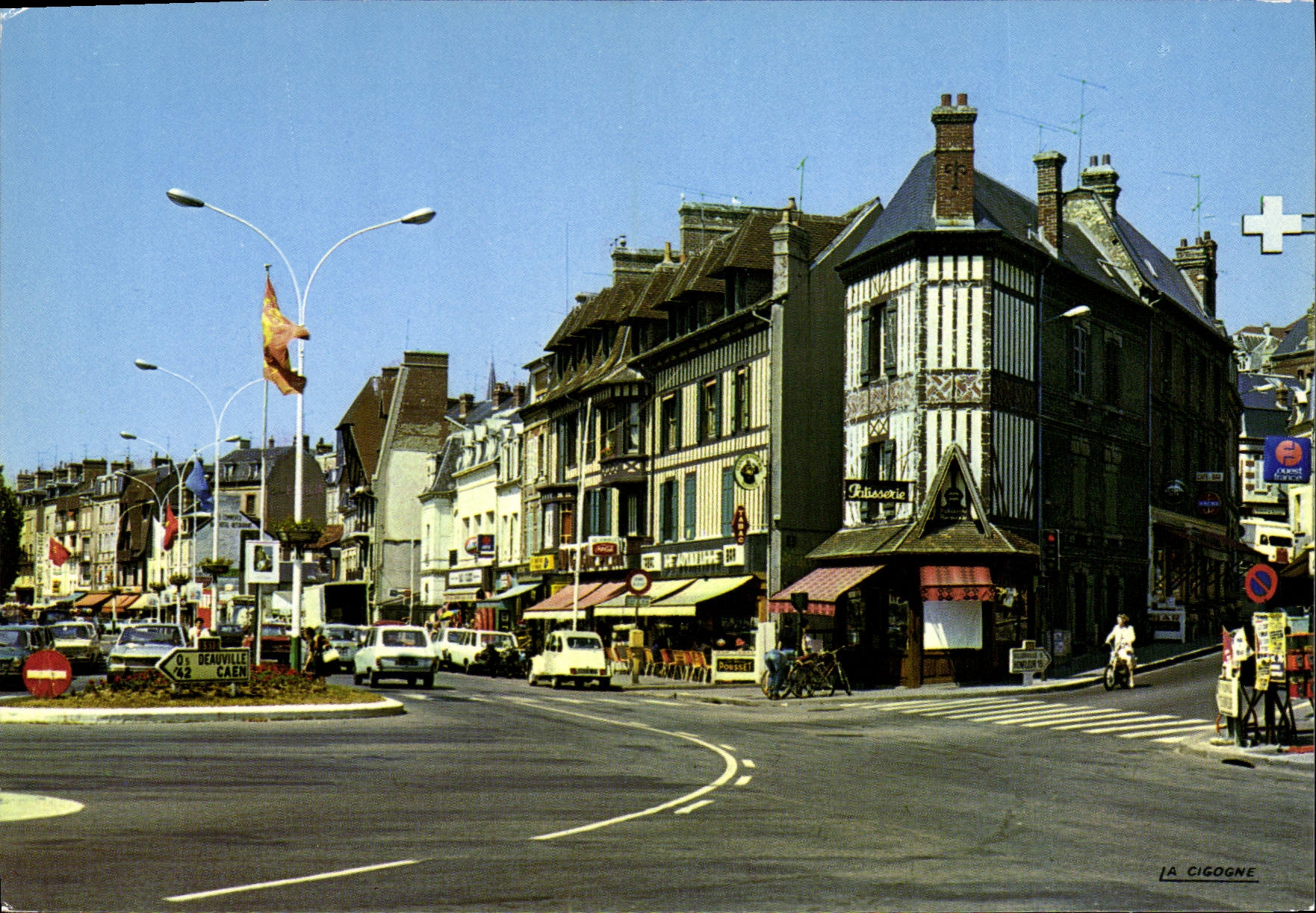 CPSM Trouville La Reine Des Plages Boulevard Moureaux