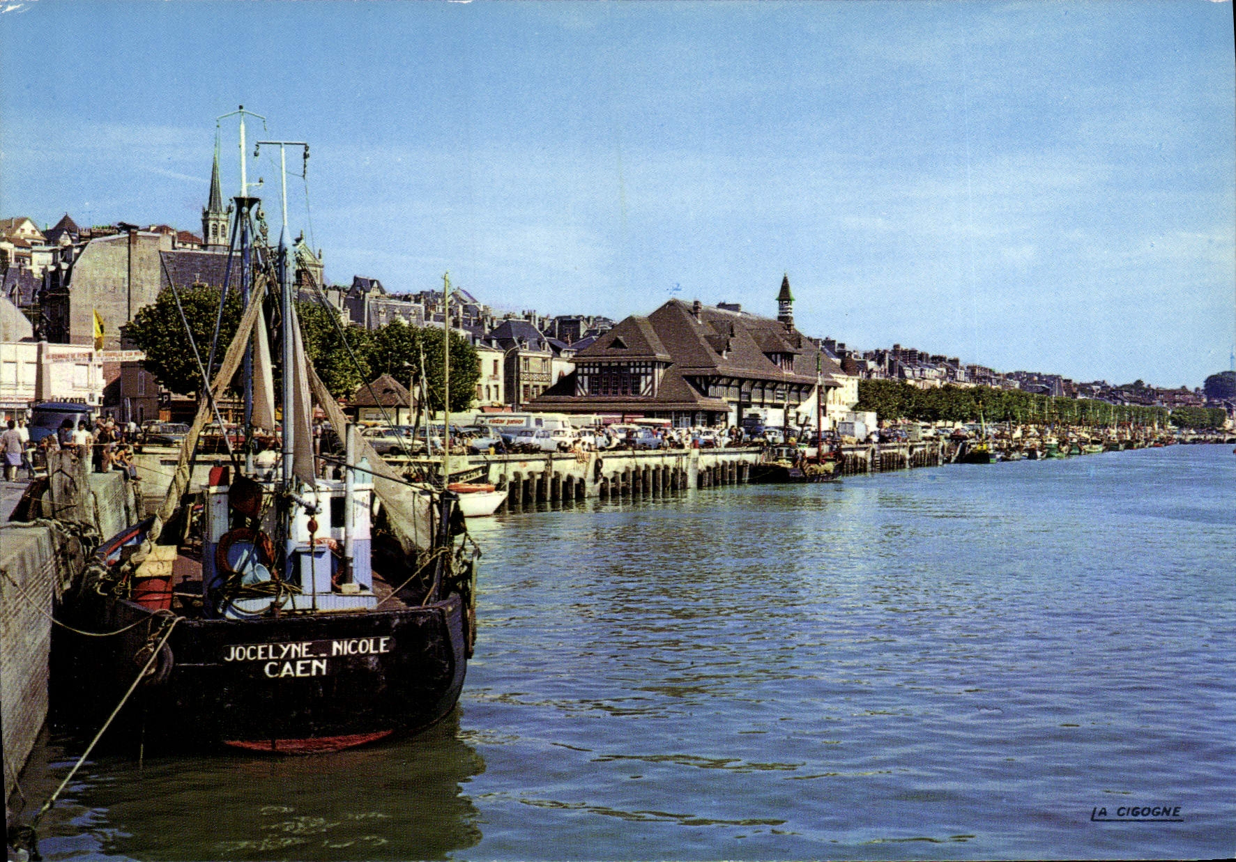 CPSM Trouville La Reine Des Plages Le Port Et La Poissonnerie