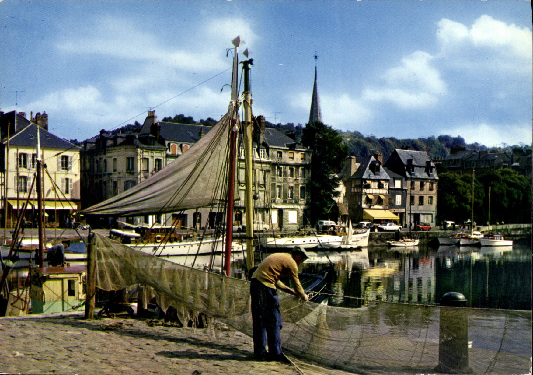CPSM Honfleur Le Vieux Bassin
