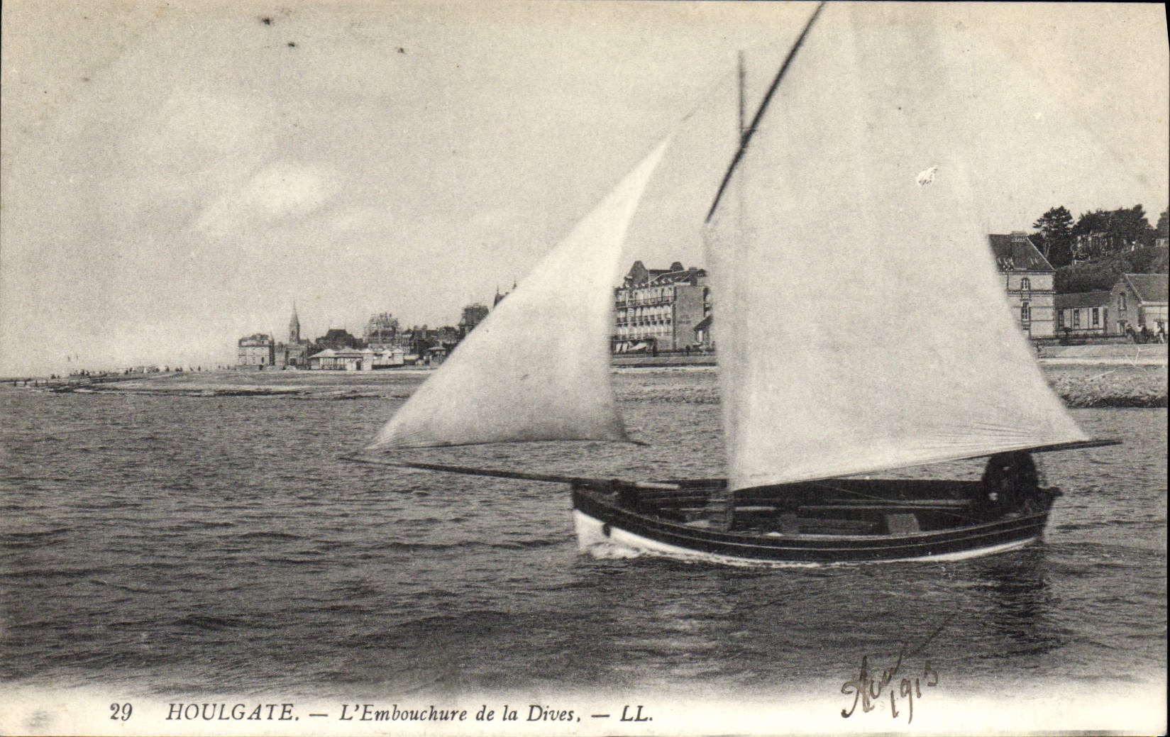CPA Houlgate L'Embouchure De La Dives