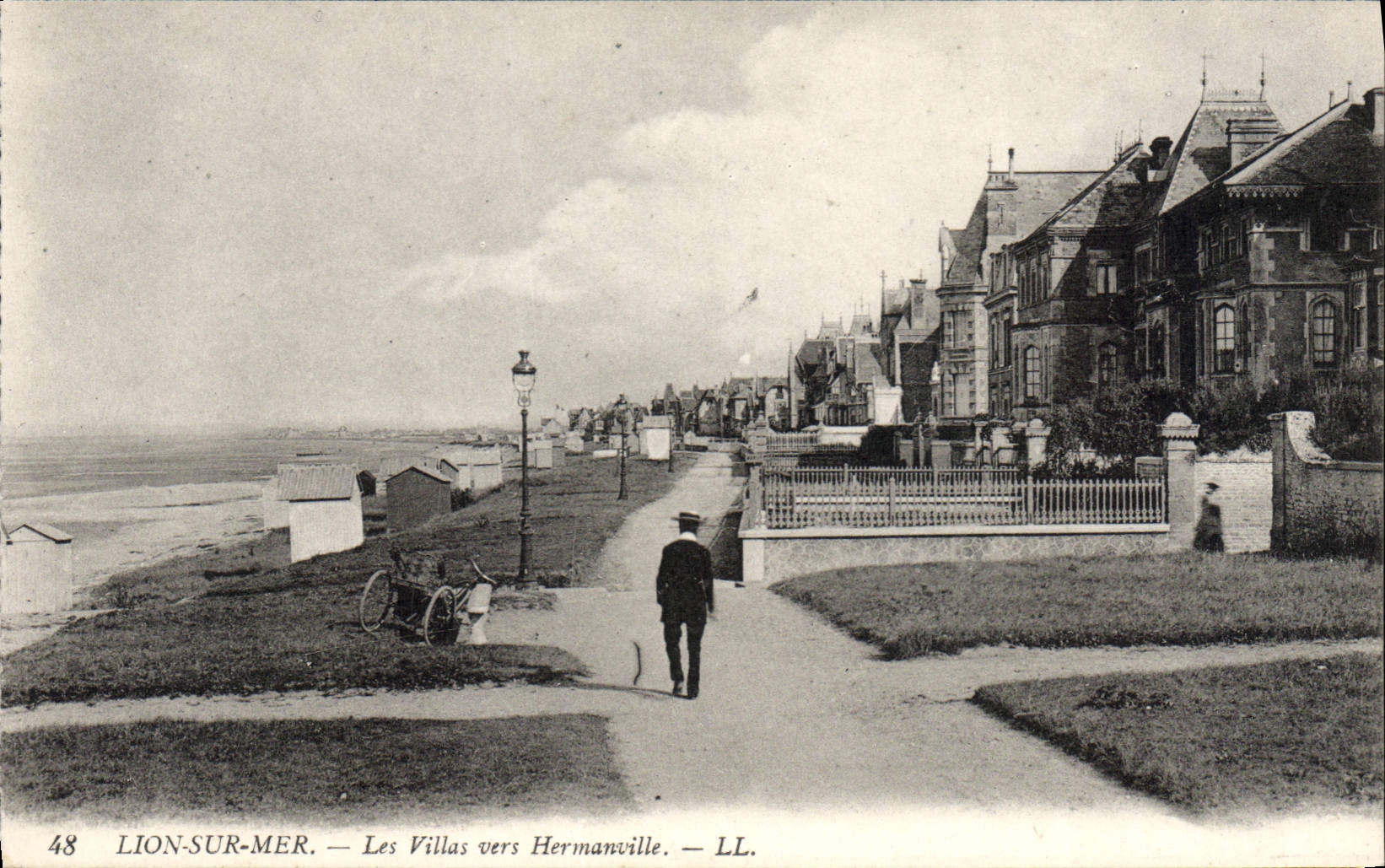 CPA Lion Sur Mer Les Villas Vers Hermanville