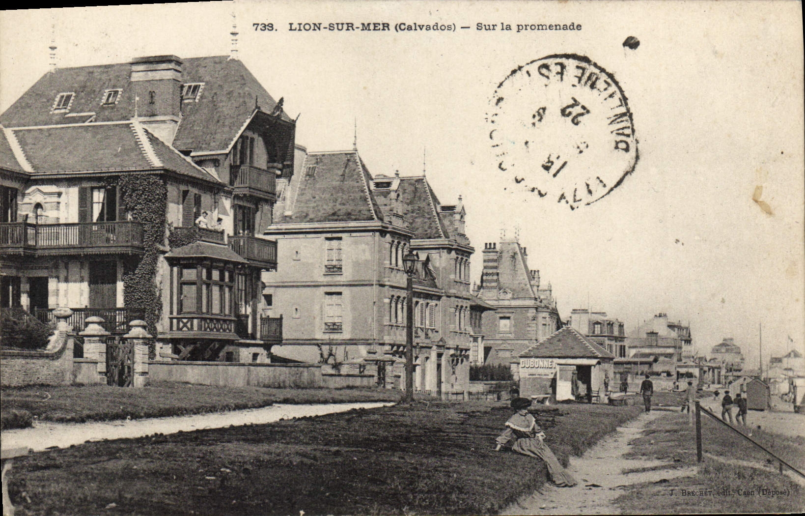 CPA Lion Sur Mer Sur La Promenade