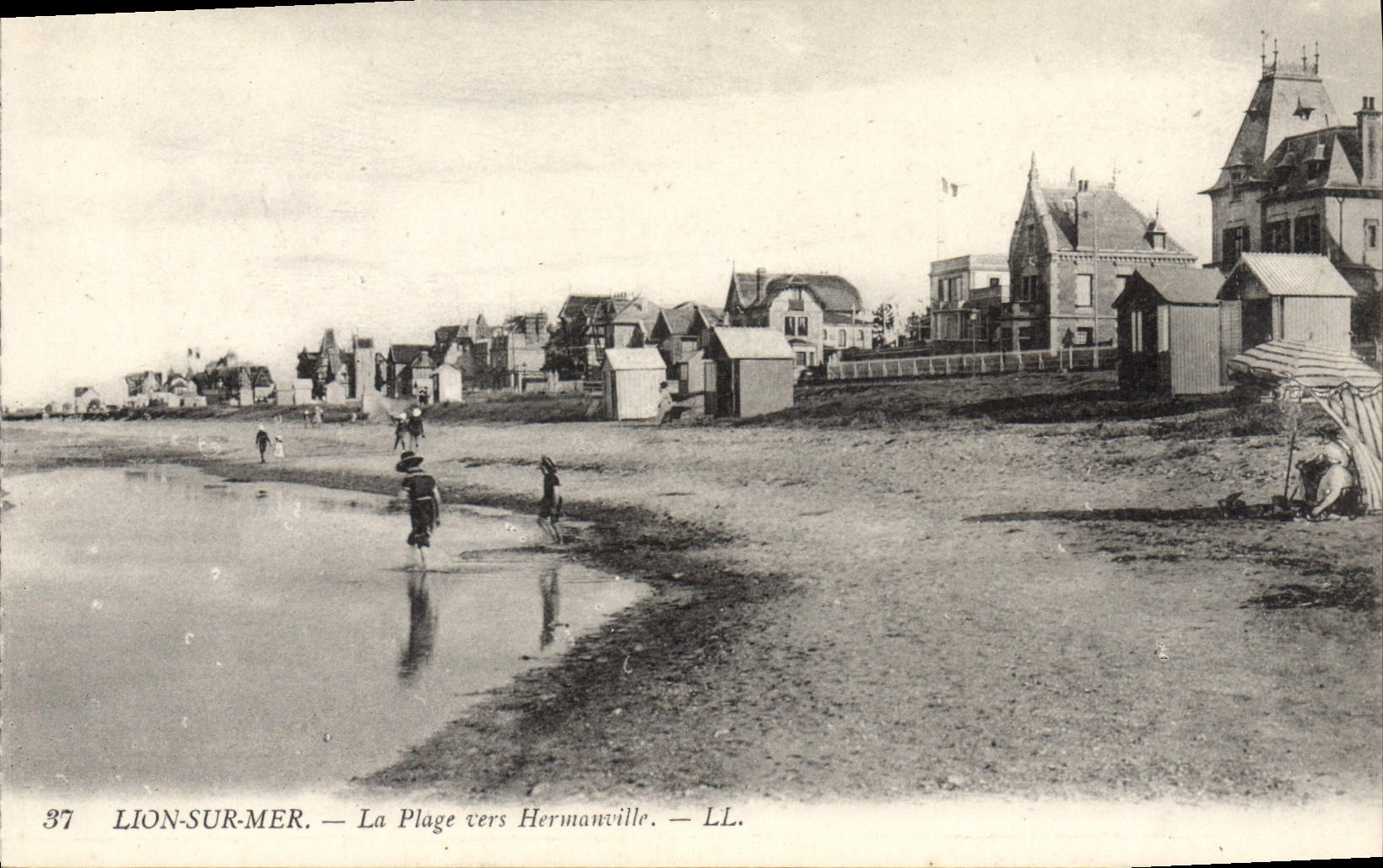 CPA Lion Sur Mer La Plage Vers Hermanville