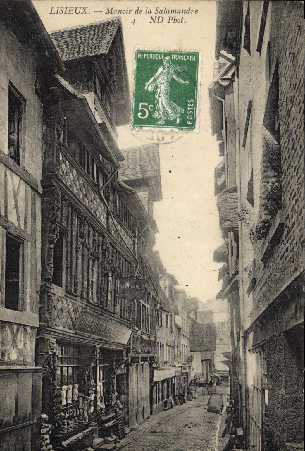 CPA Lisieux Manoir De La Salamandre
