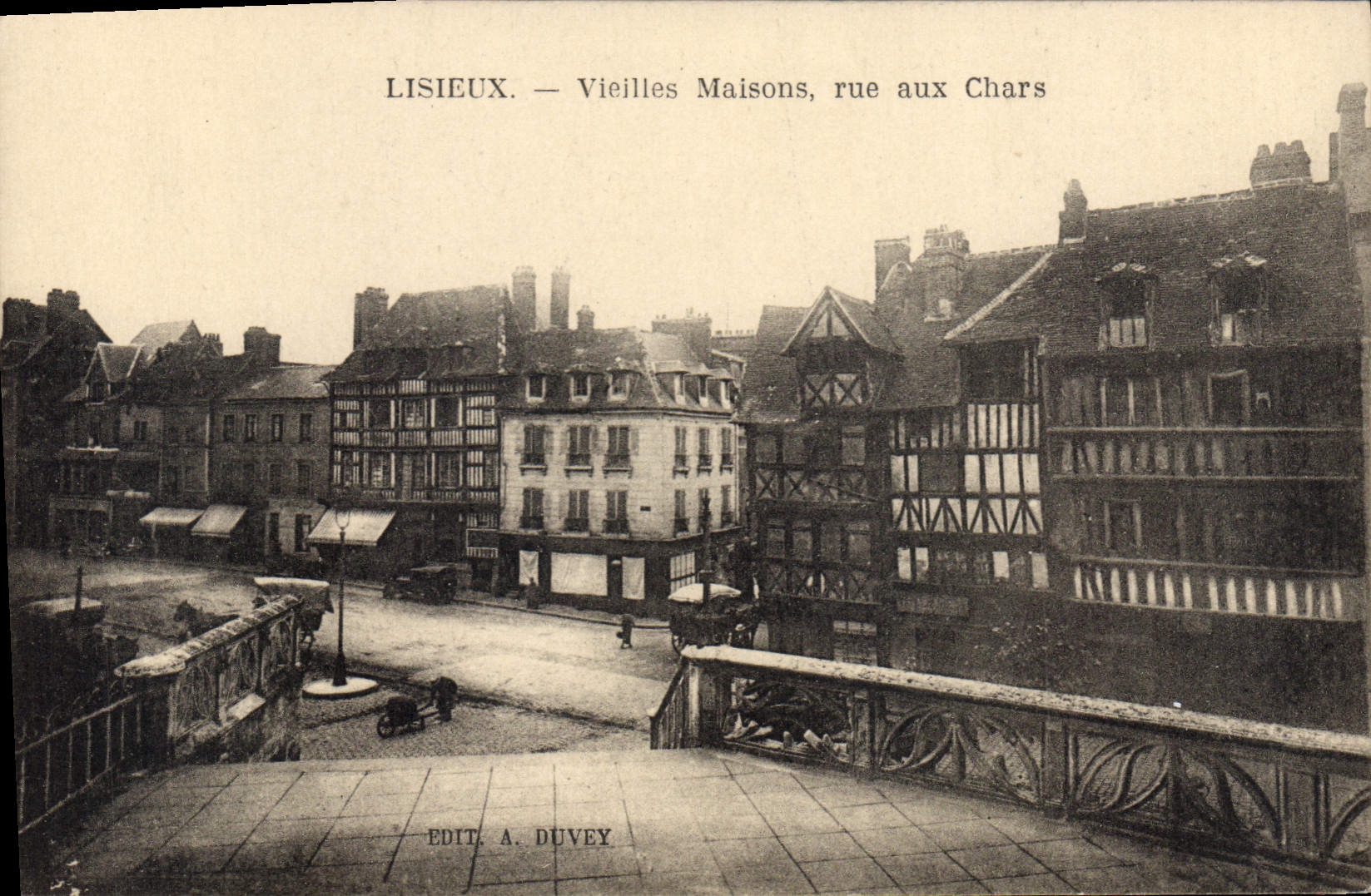 CPA Lisieux Vieilles Maisons Rue Aux Chars