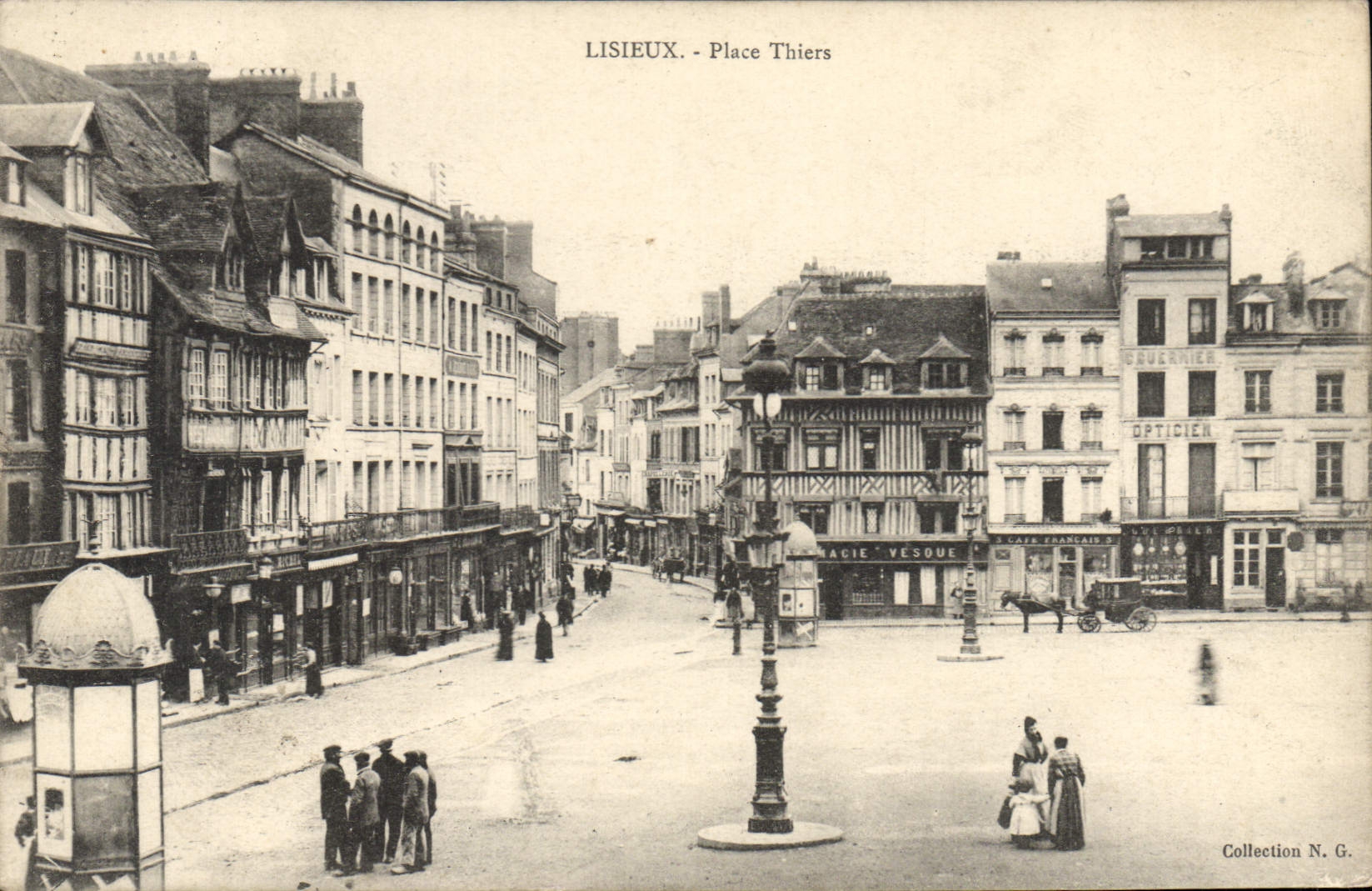 CPA Lisieux Place Thiers